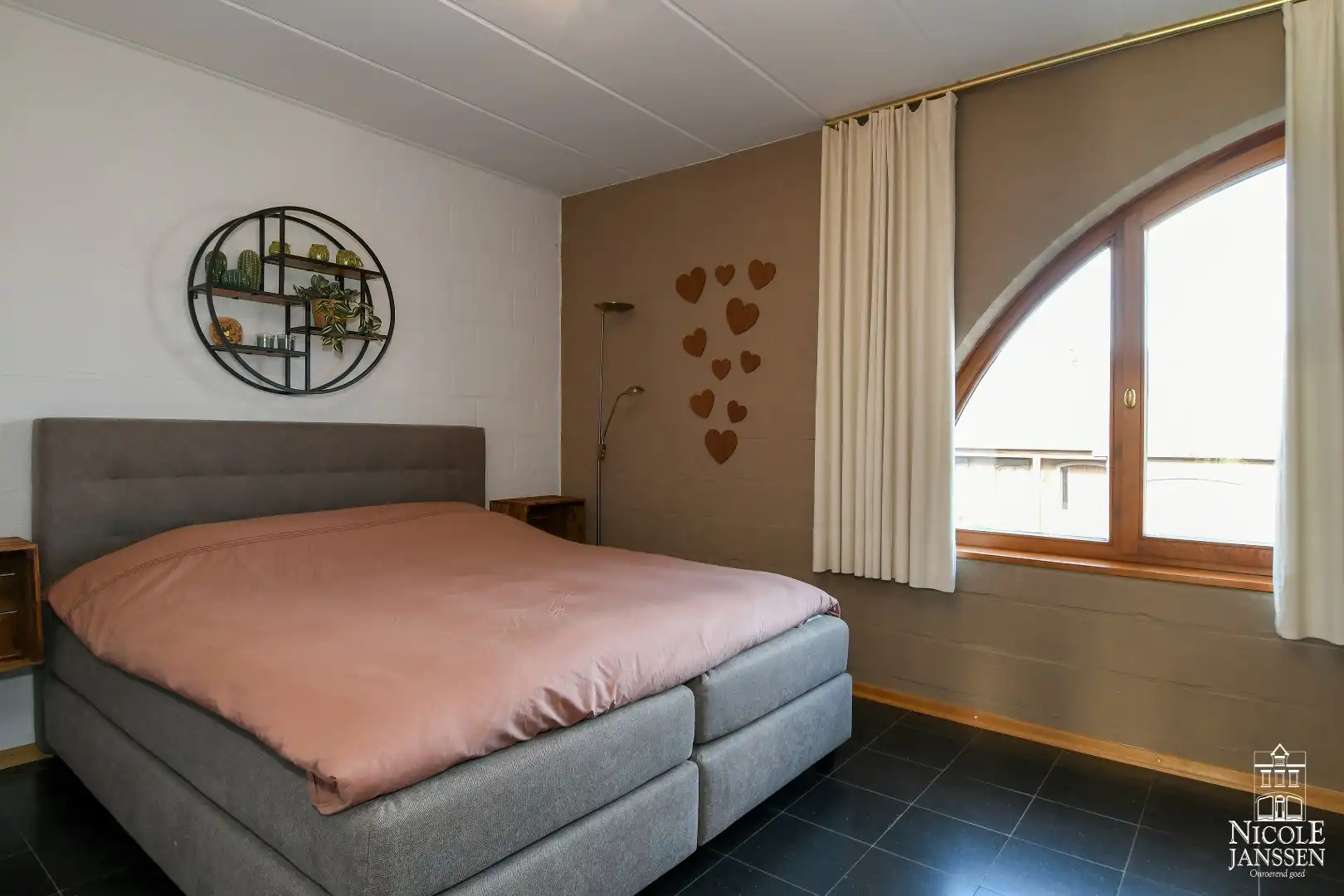 Bijzonder energiezuinige halfvrijstaande woning met diepe tuin foto 27