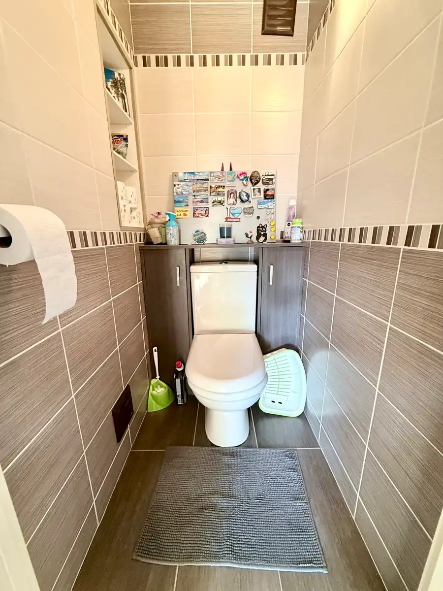 Ruim 2-slaapkamerappartement met 2 terrassen & garage foto 13