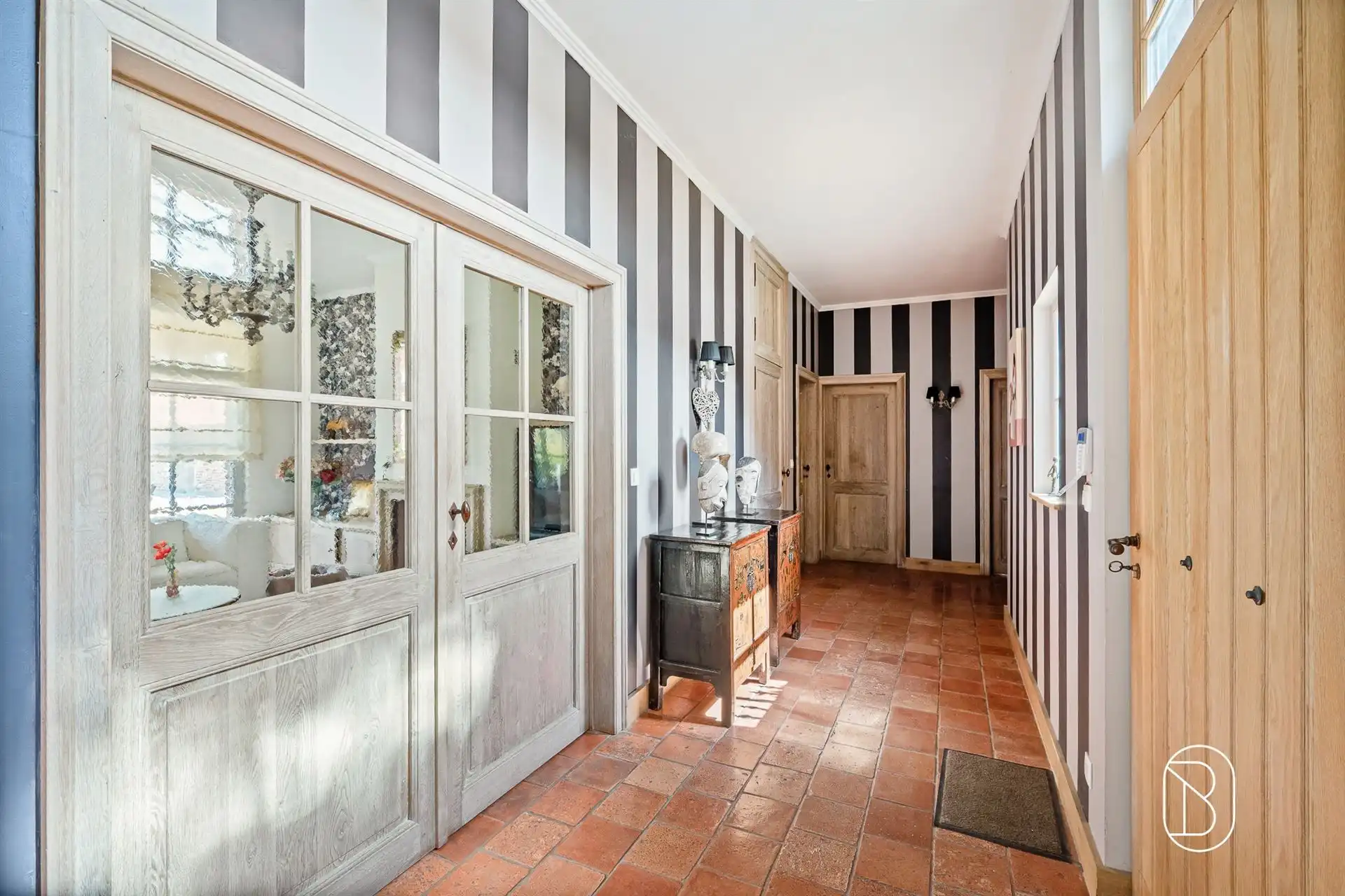 Prachtige klassewoning met paardenaccomodatie foto 9