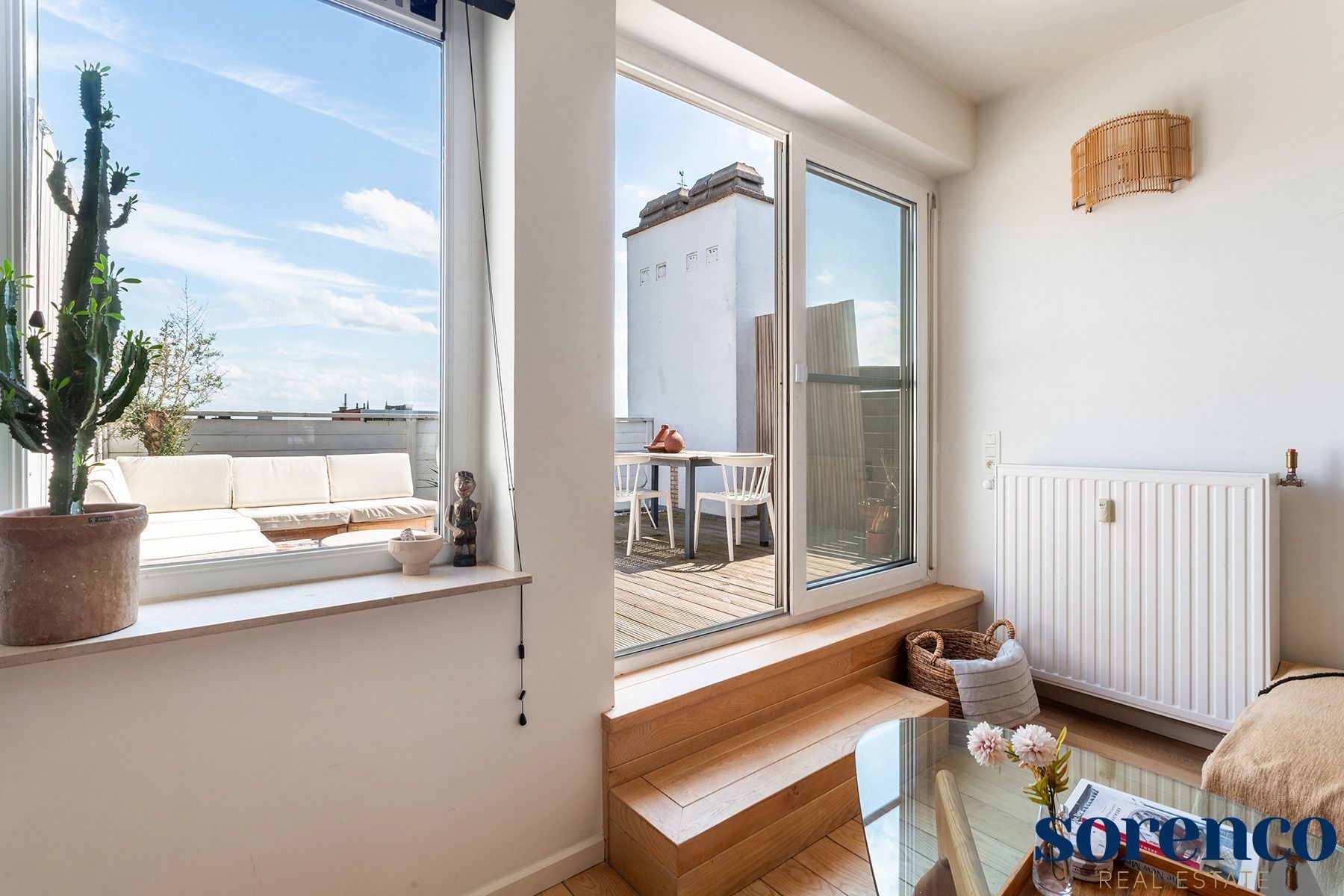 Modern dakappartement met ruim terras te centrum Antwerpen foto 2
