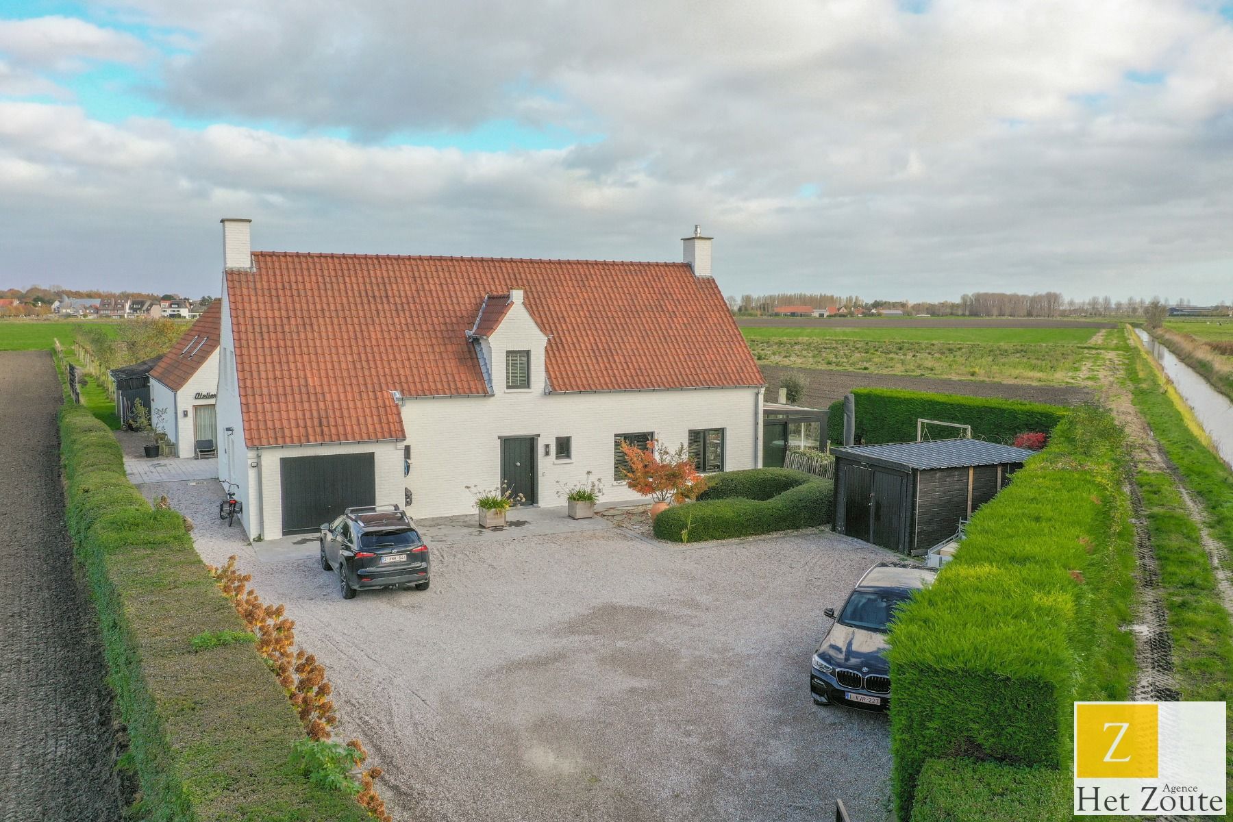 Twee ruime villa’s op één groot perceel (5.460 m²) te Knokke foto 3