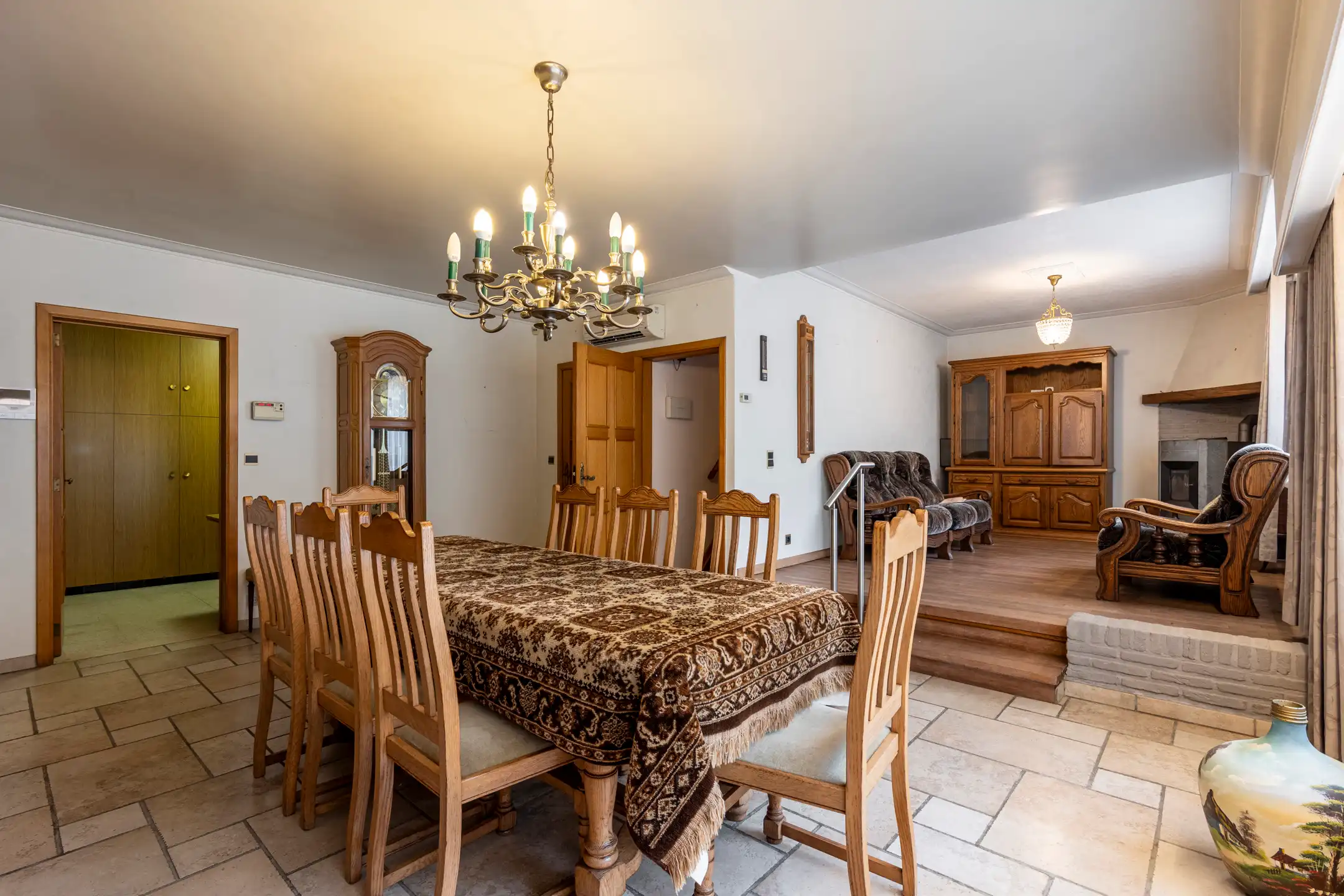 Ruime woning met grote opslagplaats in Beerse foto 6