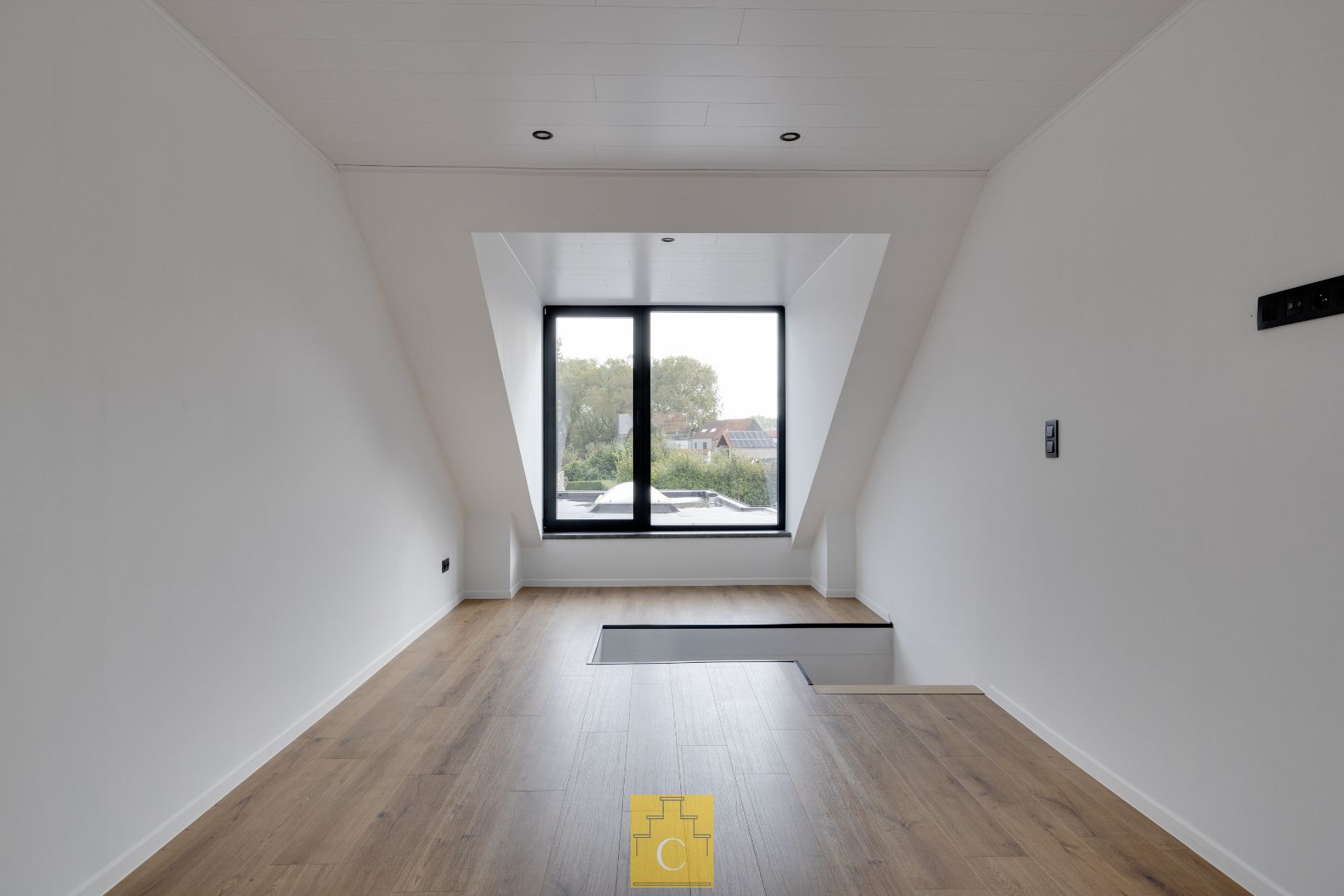 Moderne en volledig gerenoveerde rijwoning in het charmante Lissewege foto 20