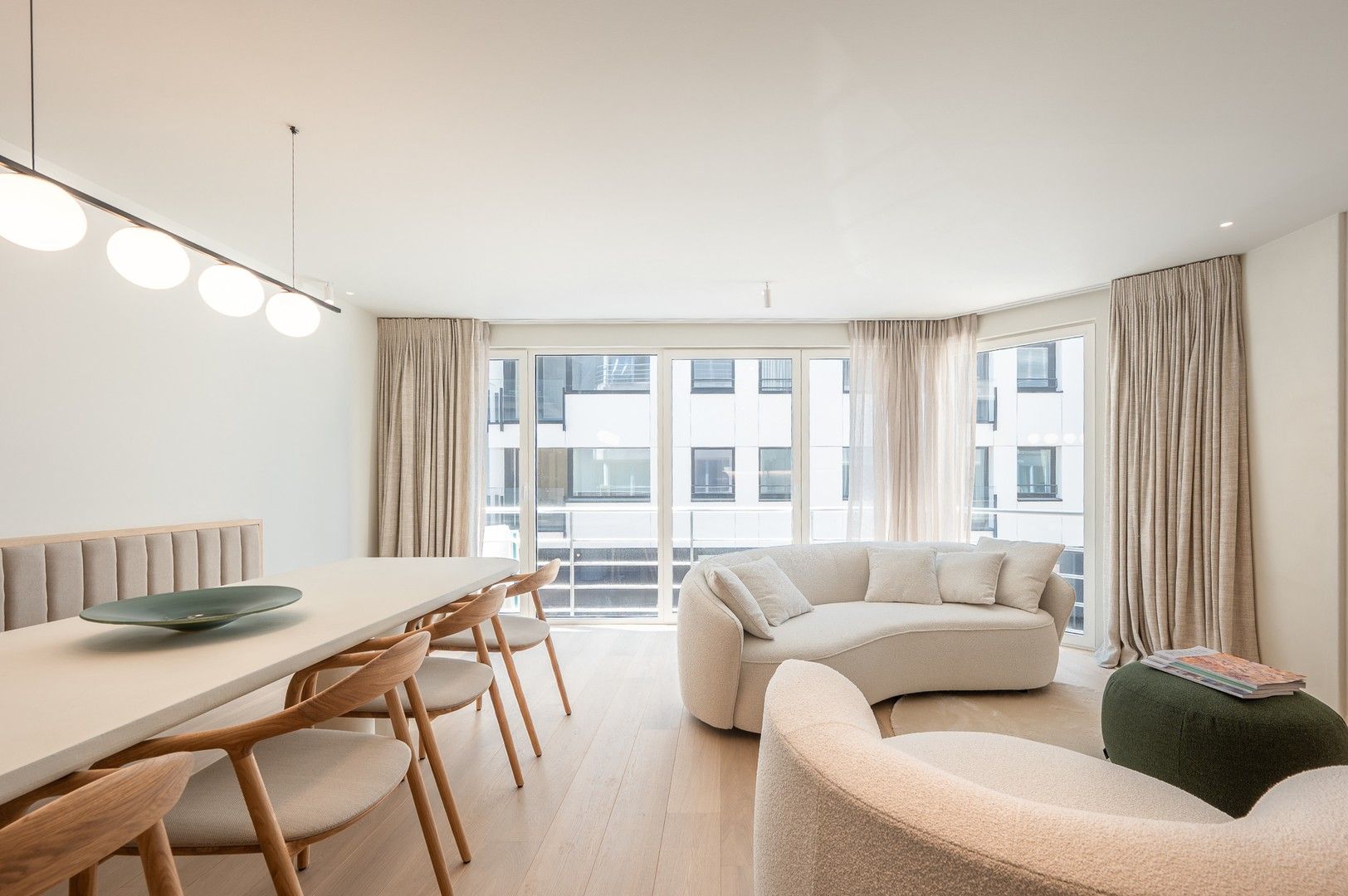 Prachtig gerenoveerd appartement met zijdelings zeezicht in hartje Knokke. foto 8