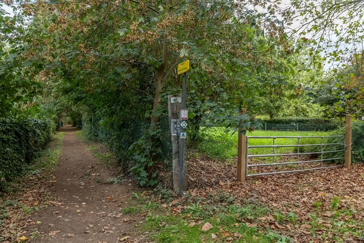 Wonen in het groen, heerlijke terrassen,  prachtige zichten foto 2