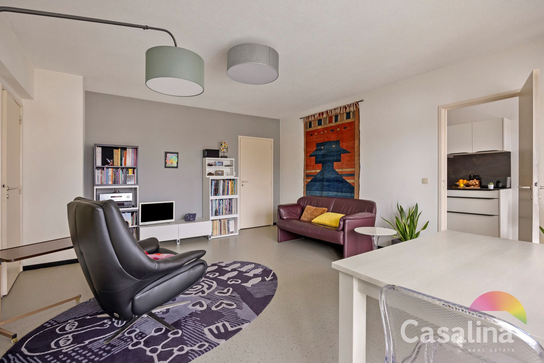 Mooi gerenoveerd appartement van 103,00 m² te koop foto 2