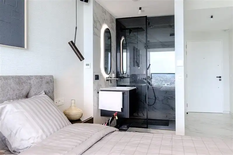 Exclusief gemeubeld 1- slaapkamerappartement in Antwerp Tower foto 11
