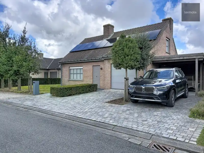 Vrijstaande woning foto 2