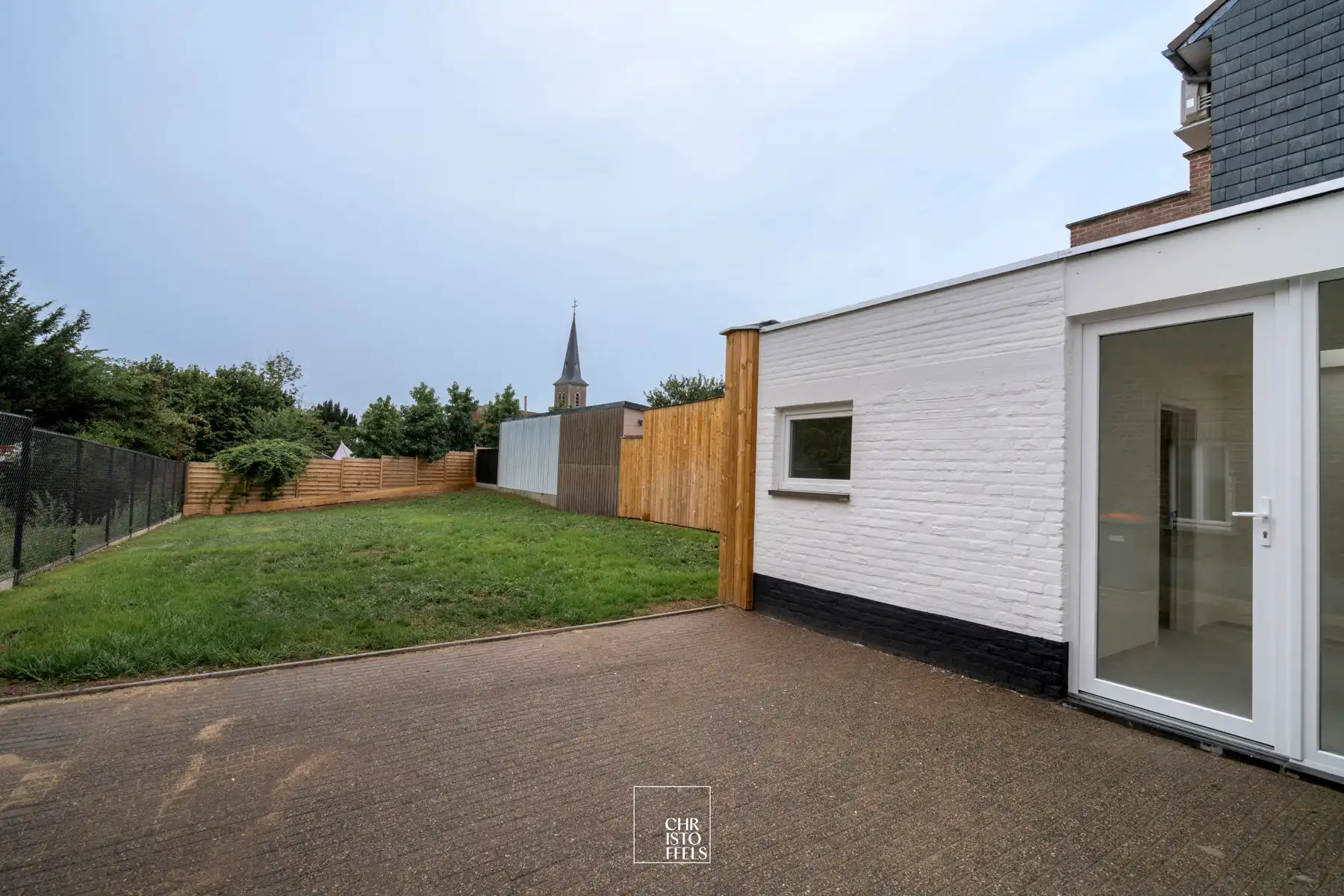 Gerenoveerde gezinswoning met tuin op een ideale locatie! foto 19