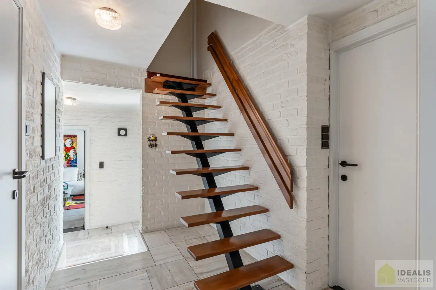 //INVESTERING – NIET VOOR EIGEN GEBRUIK// UITERST GOED ONDERHOUDEN GEZINSWONING OP EEN PRACHTIG, GROEN EN RUSTIG PERCEEL VAN MAAR LIEFST 11A &nbsp;MET LICHTRIJKE WOONKAMER, 3 KNAPPE SLAAPKAMERS, BADKAMER, AFGEWERKTE ZOLDERVERDIEPING EN ONDERGRONDSE GARAGE foto 19