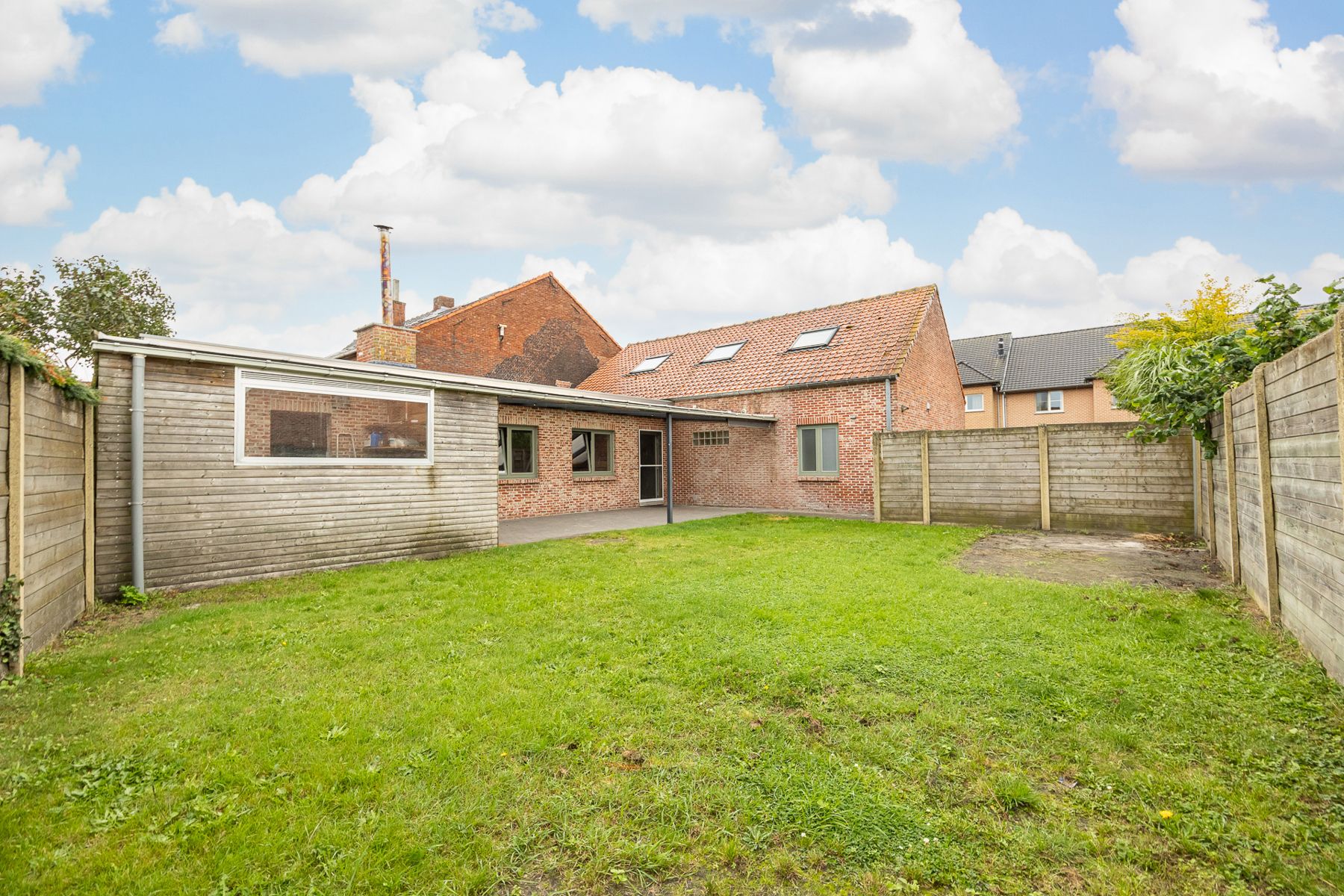 Een charmante woning met 4 slaapkamers op een perceel van 380m². foto 16