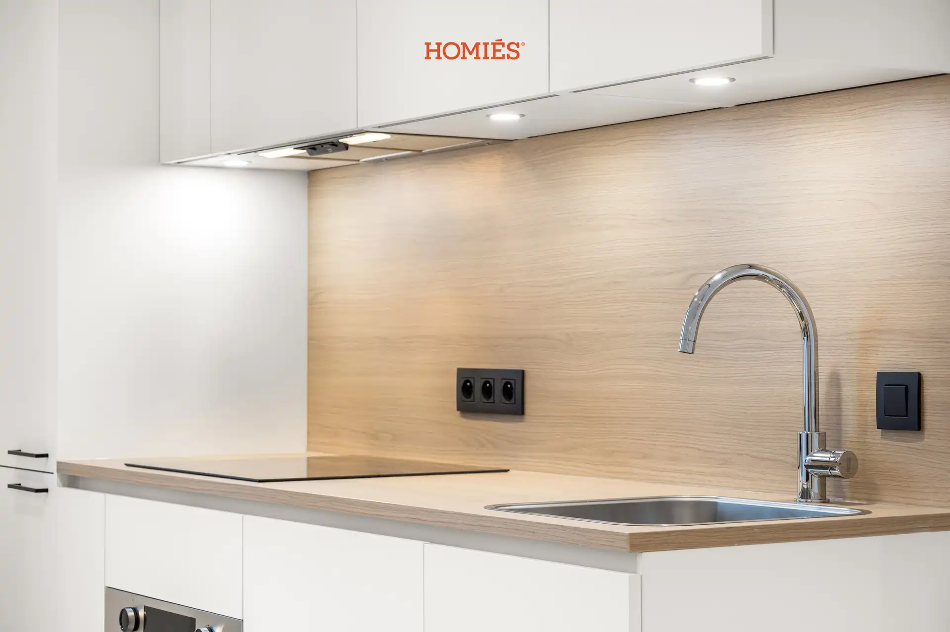 Ruime en lichtrijke studio op topligging in hartje Leuven foto 5