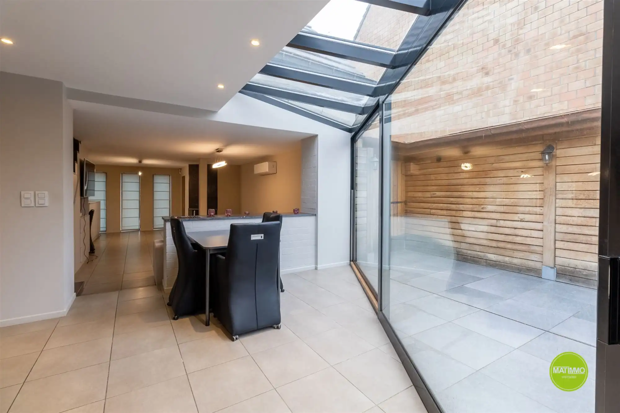Instapklare, gerenoveerde woning met bijgebouw  foto 8