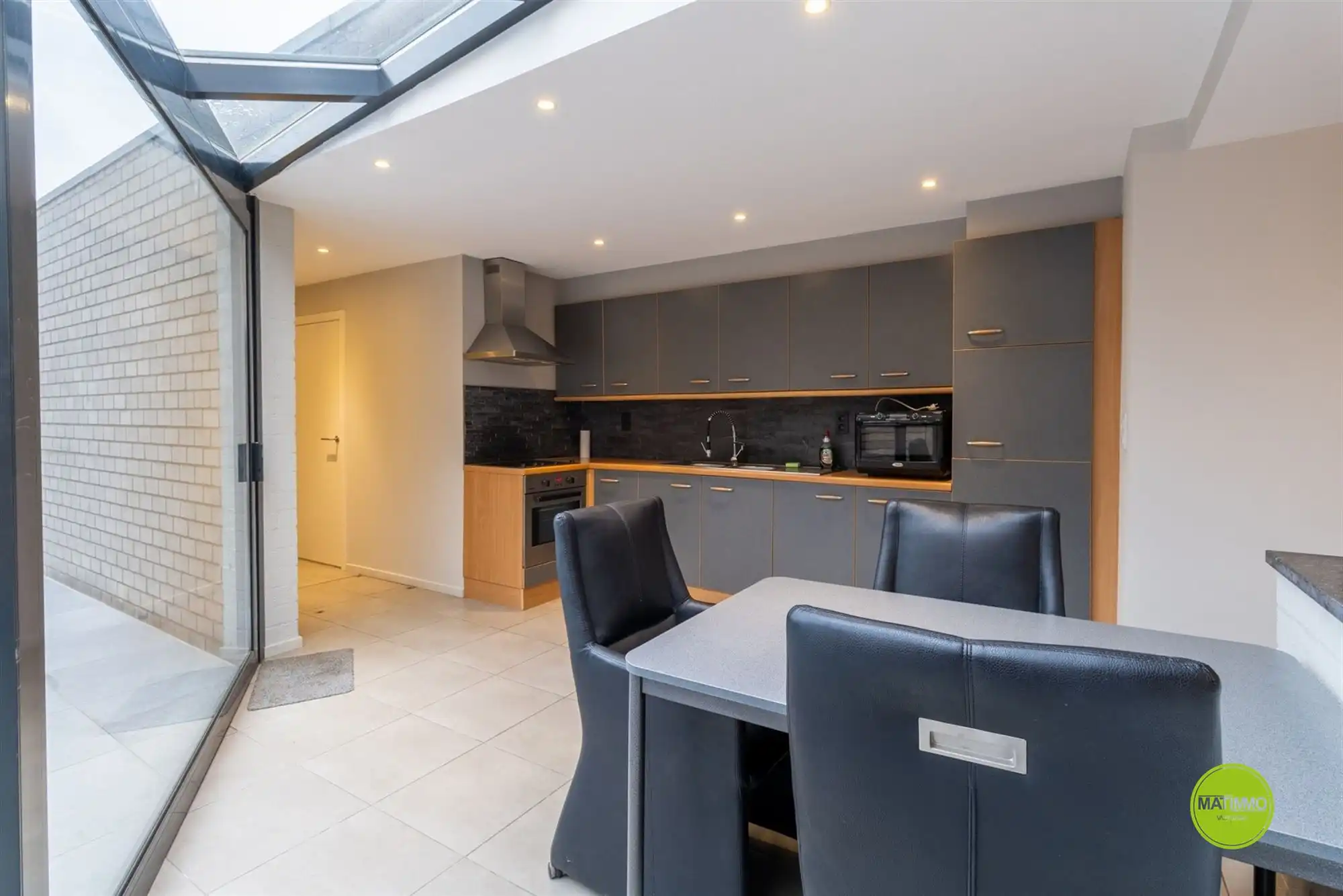 Instapklare, gerenoveerde woning met bijgebouw  foto 8