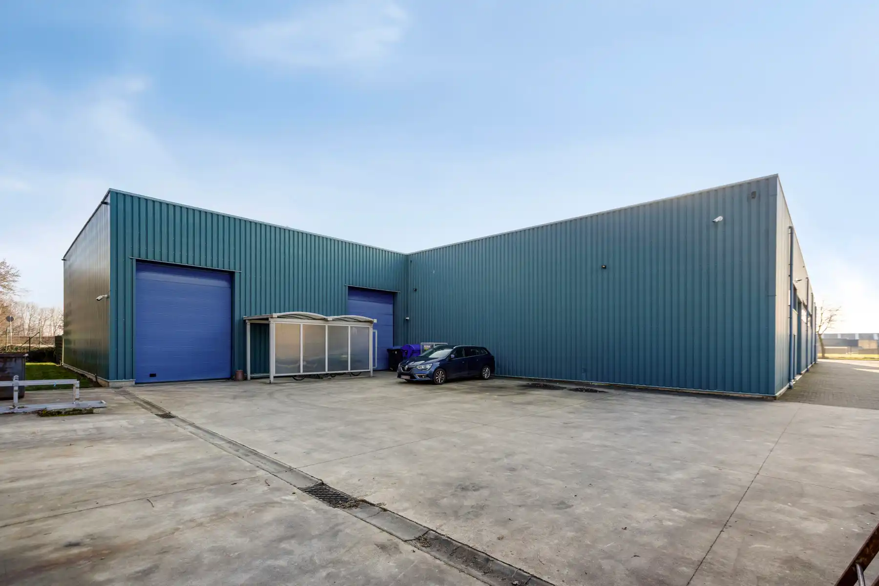 Industriegebouw met tal van mogelijkheden foto 11