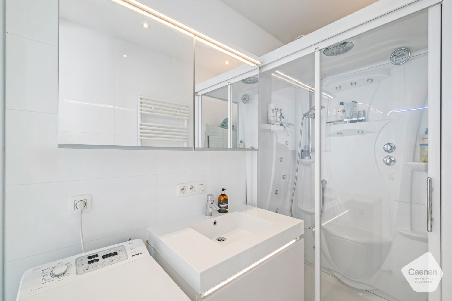 Luxueus 1-slaapkamerappartement met adembenemende zichten en hoogwaardige afwerking foto 13