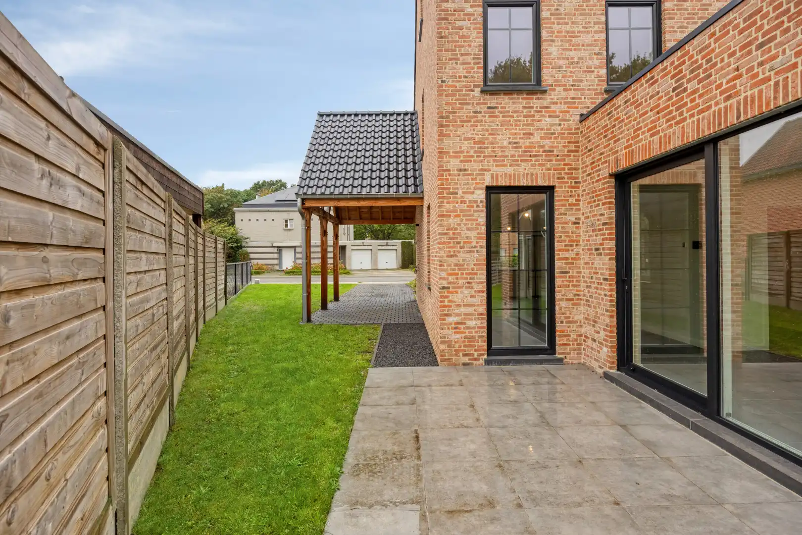 Kwalitatief afgewerkte en ruime nieuwbouw (HOB) met 3 ruime slpks op 412 m² te Olen ! foto 25