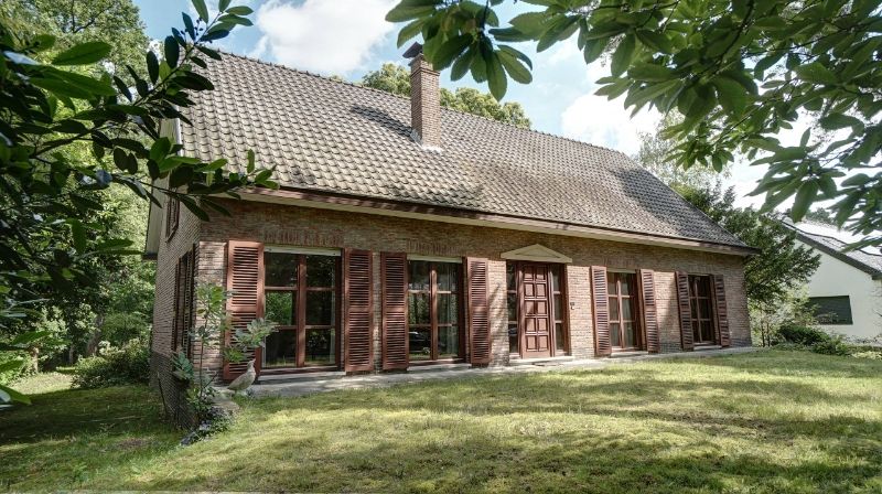 Villa van 262m² met 5 slaapkamers op 16a88ca foto 1