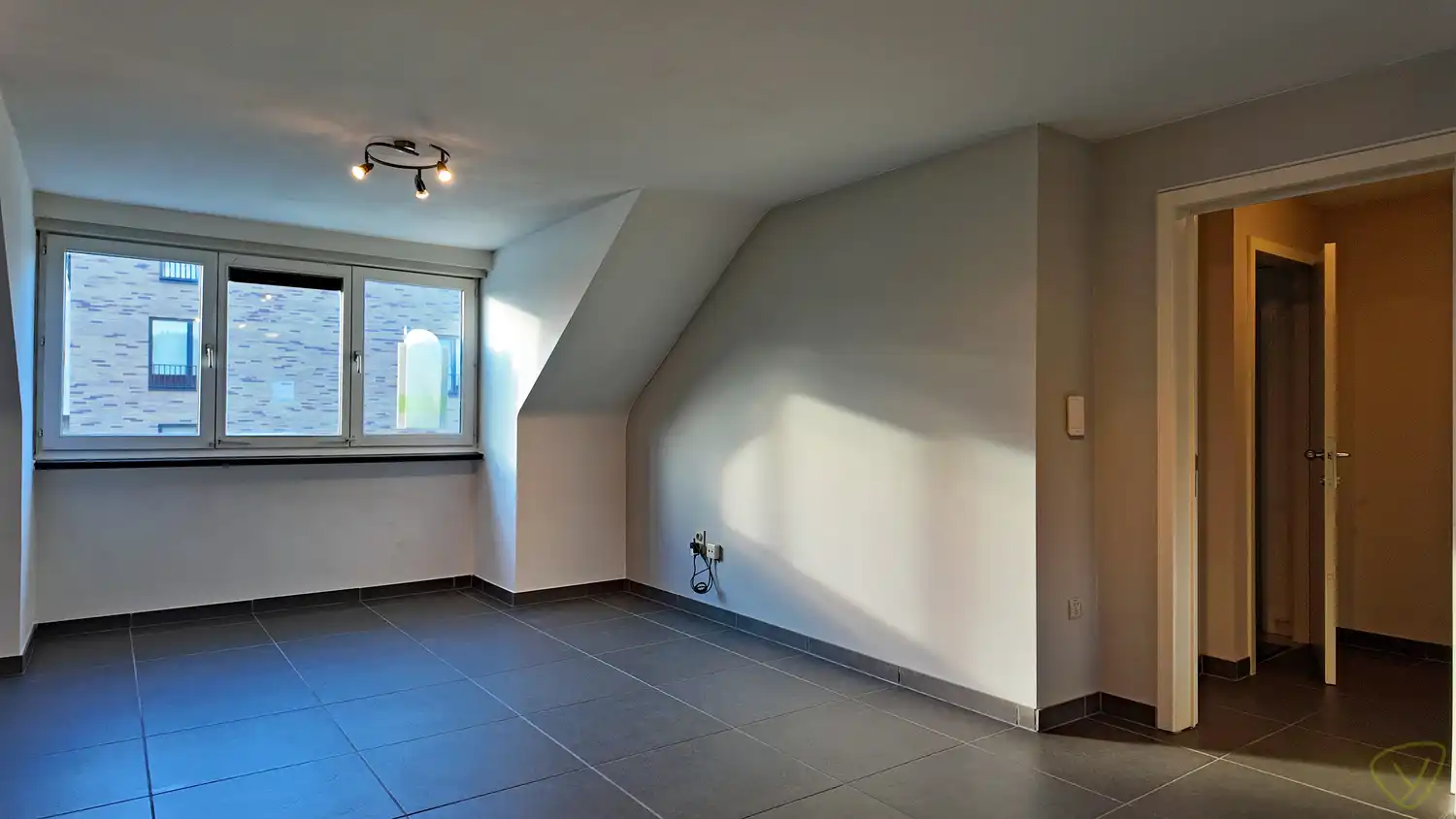 Volledig gerenoveerd appartement op wandelafstand van het centrum! foto 3