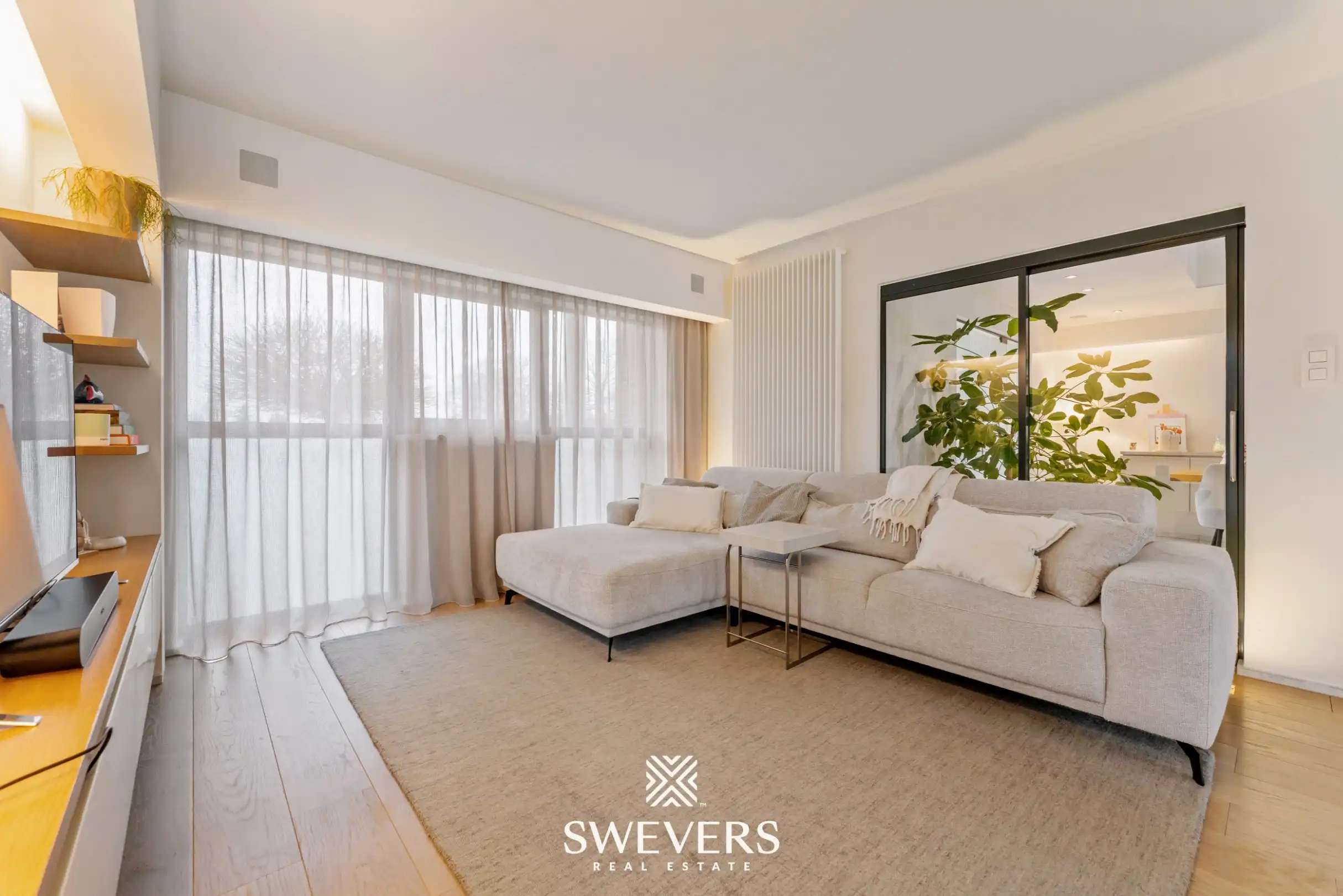 Ruime instapklare gezinswoning met zwembad en sauna in het hart van Bolderberg foto 2