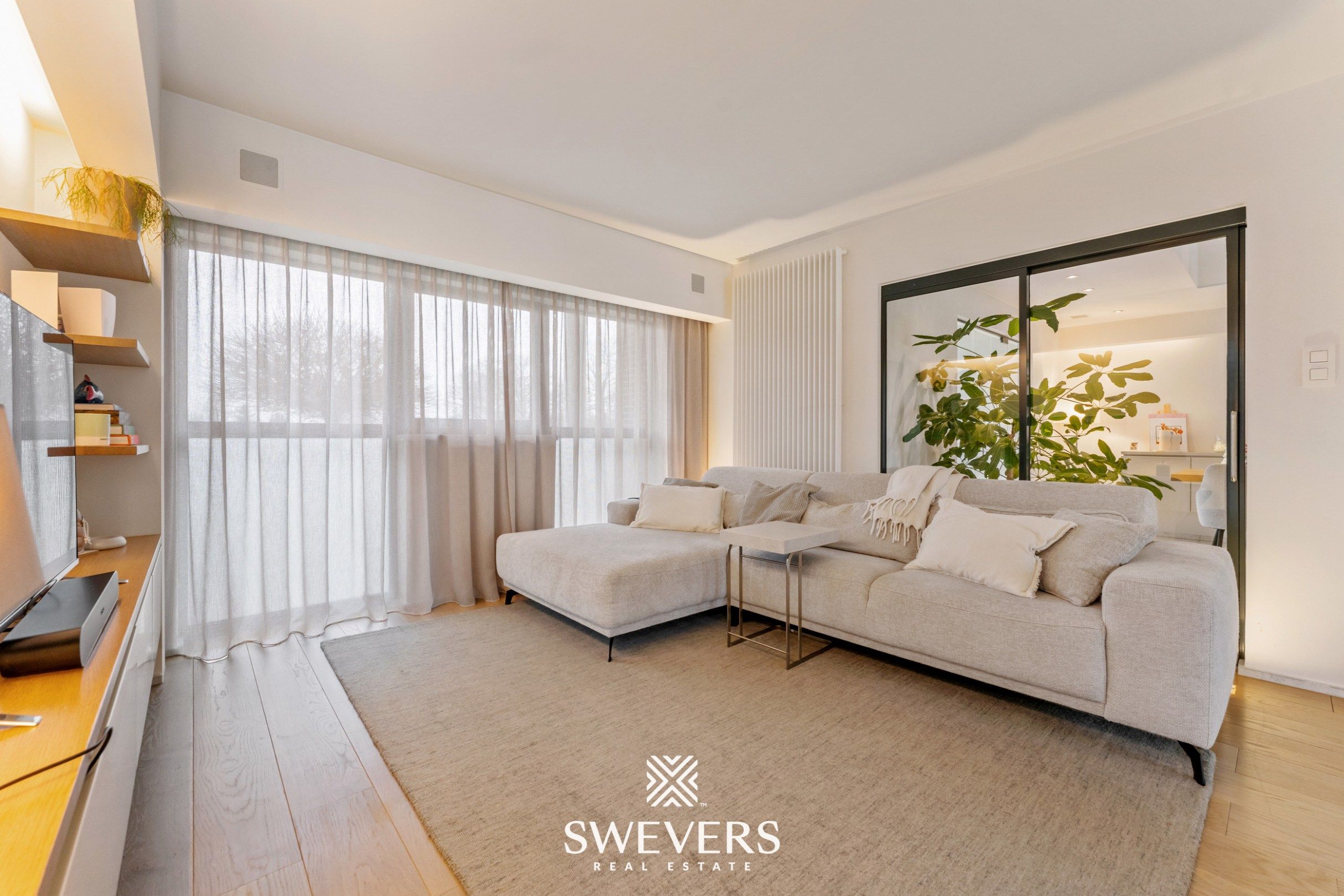 Ruime instapklare gezinswoning met zwembad en sauna in het hart van Bolderberg foto 2