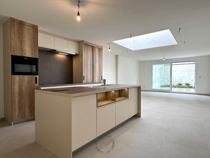Instapklare woning op een centrale ligging in Sint-Niklaas foto 5