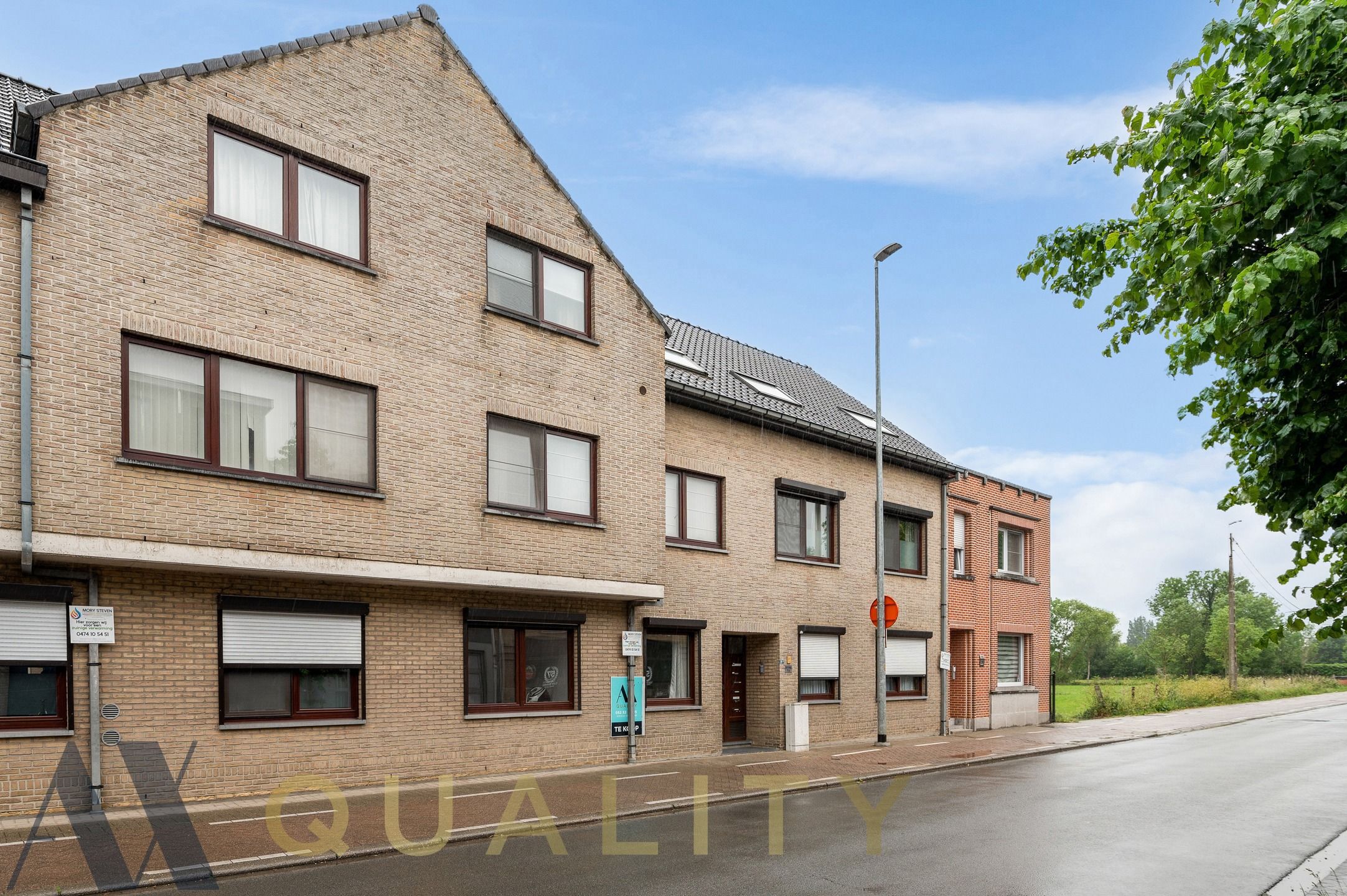 Gelijkvloers, gerenoveerd 2-slpk.-appt. met terras, tuin en gemetste garage op wandelafstand van het station foto 23