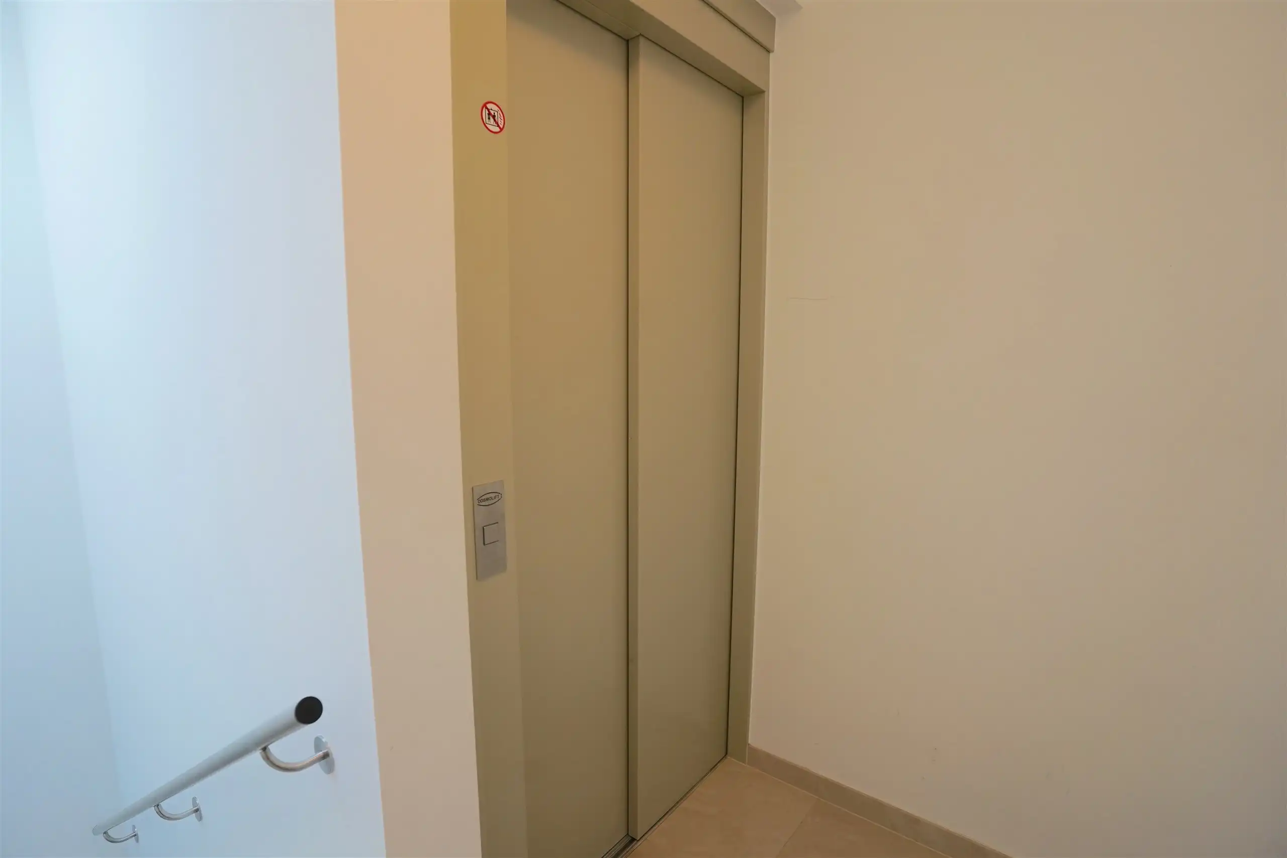 Jong dakappartement met zicht op nieuw Marktplein + garage foto 14