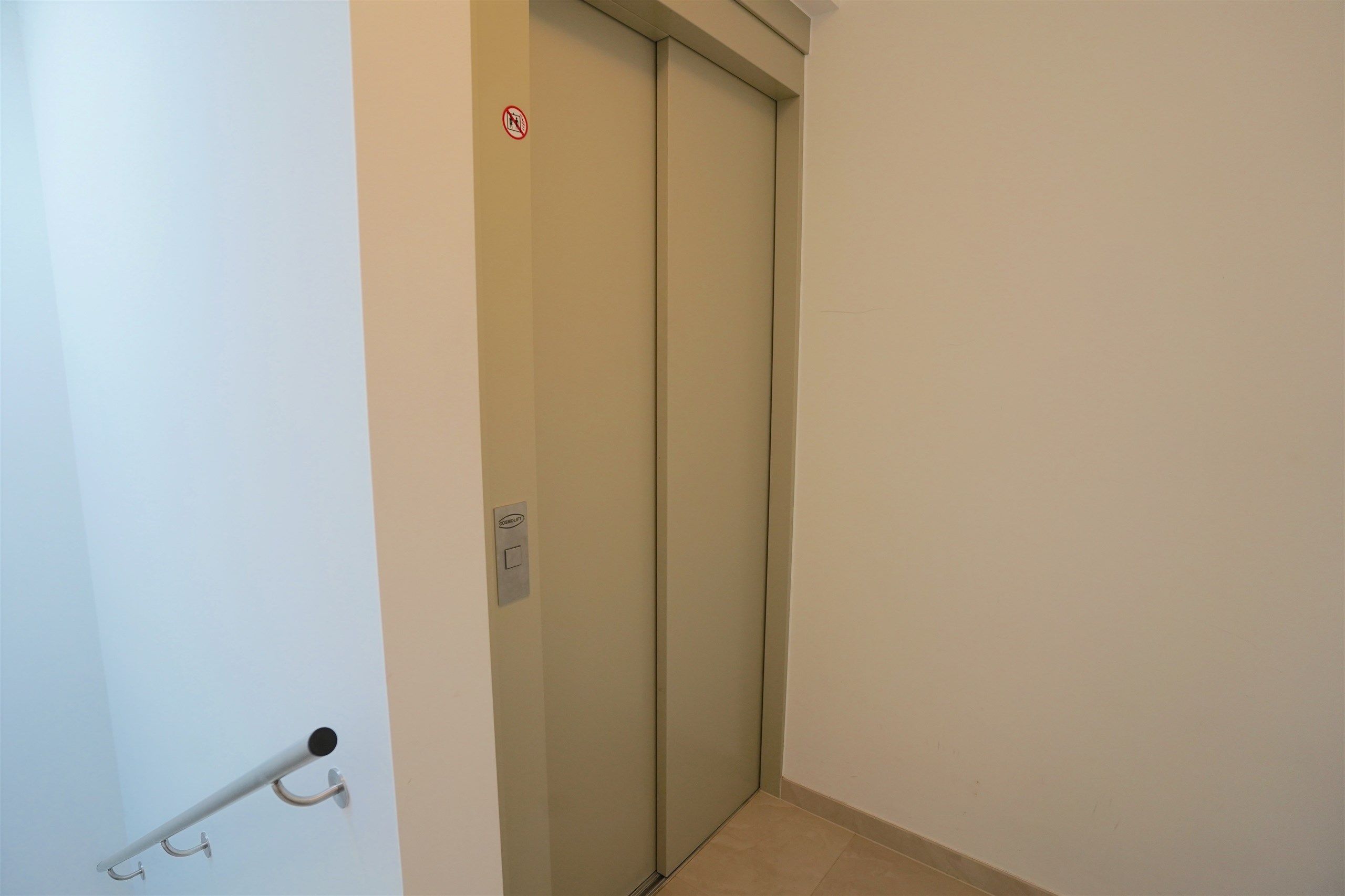 FIRST SALE VR 21/11 (16.00 - 20.00) & ZA 22/11 (9.00 - 18.00) foto 14