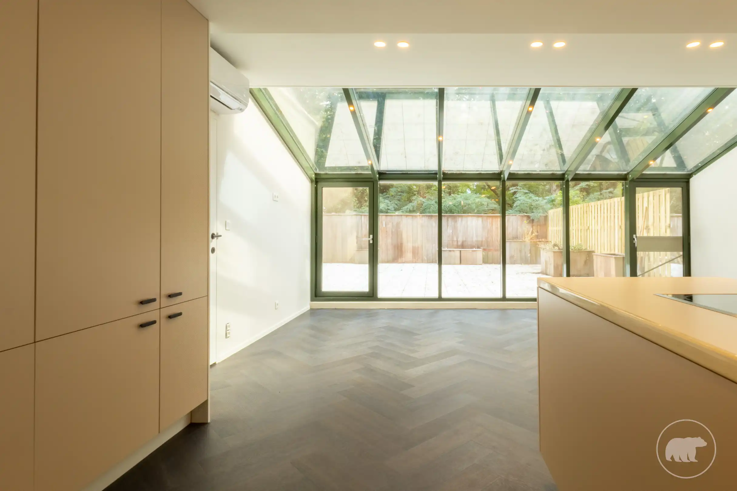 Gerenoveerd appartement aan het Groenevalleipark met ruim terras foto 11