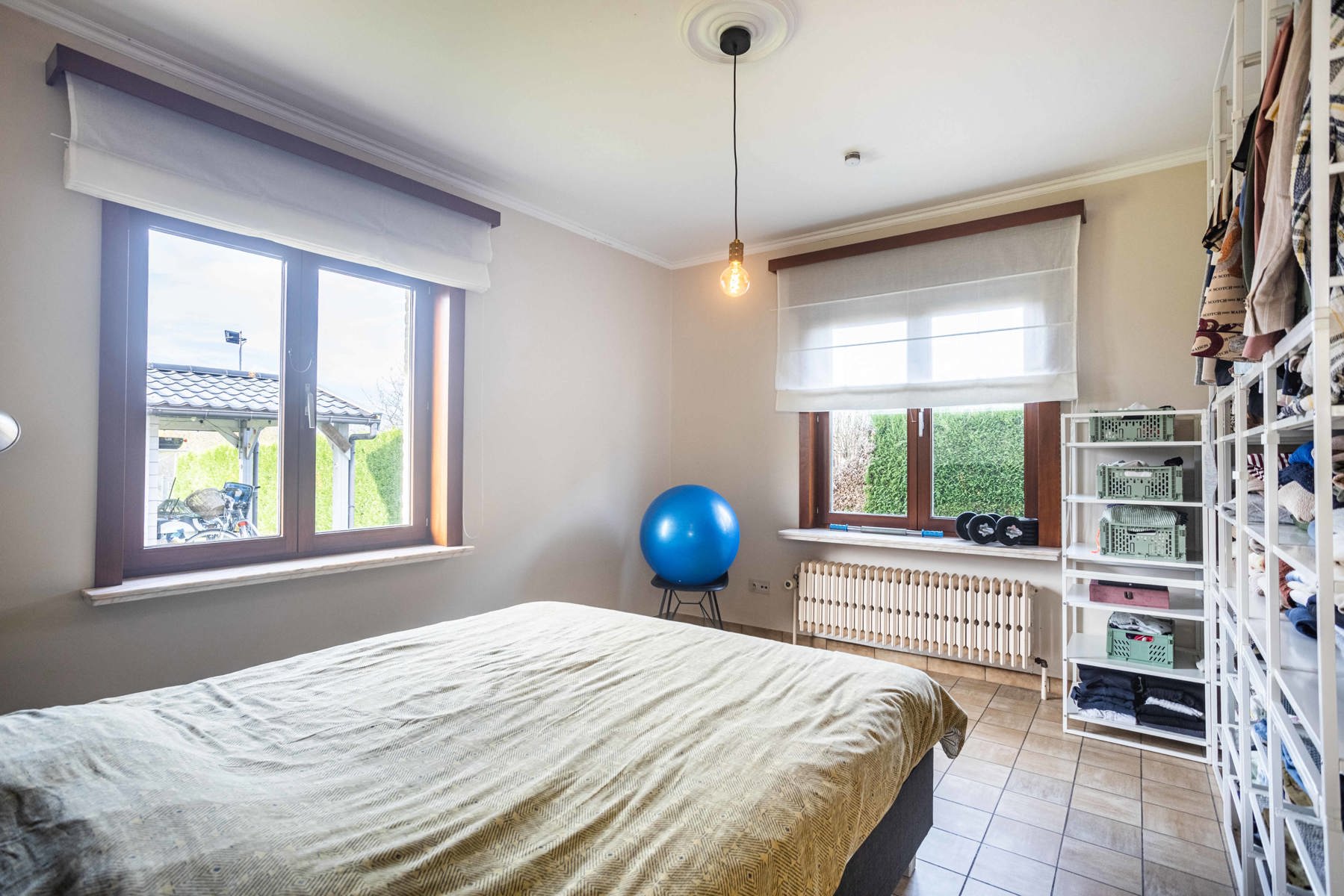 Instapklare bungalow met 3 slaapkamers en ruime tuin. foto 15