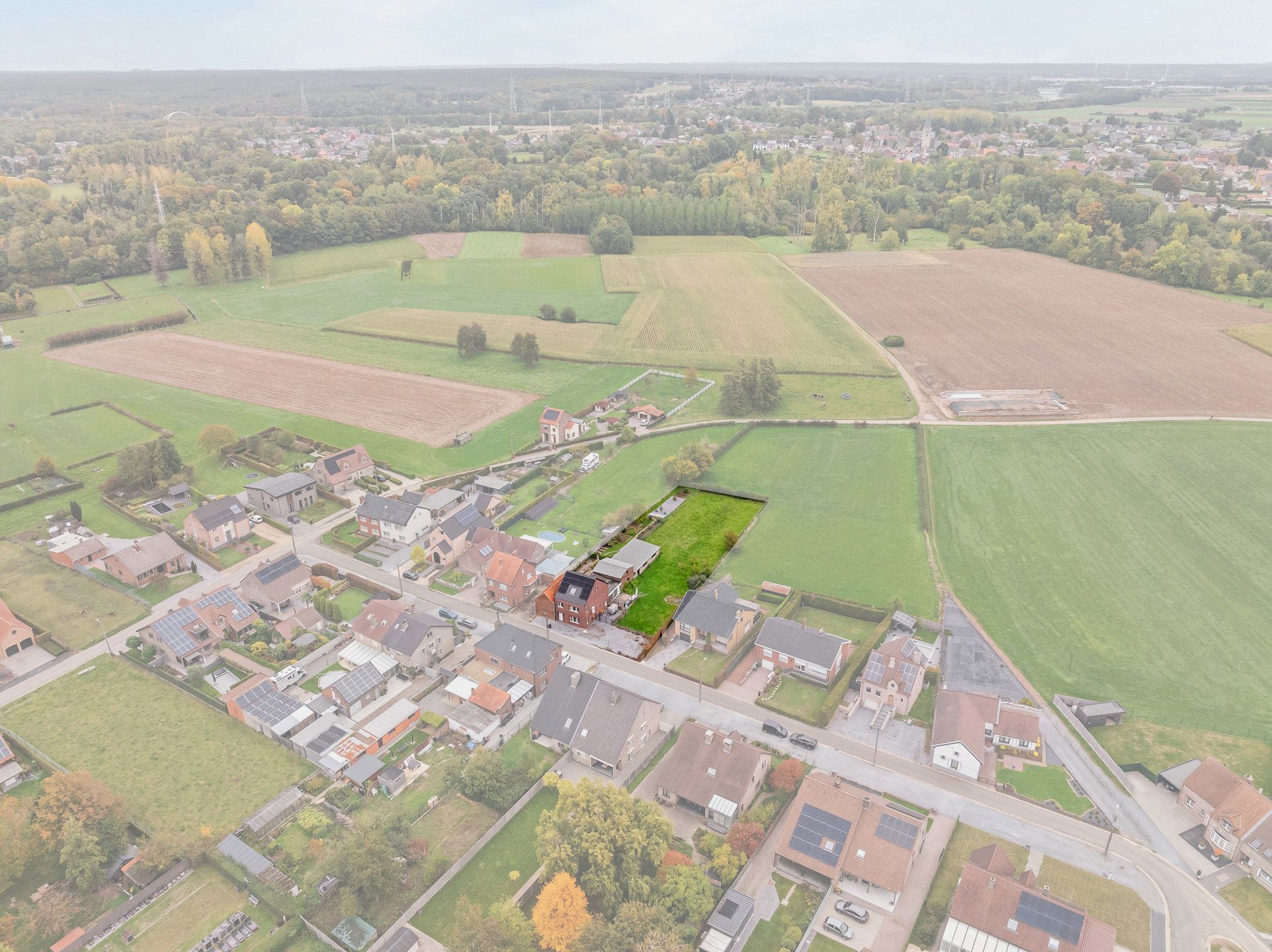 Uitzonderlijk gelegen woonst op 15a66 te Hoelbeek foto 2