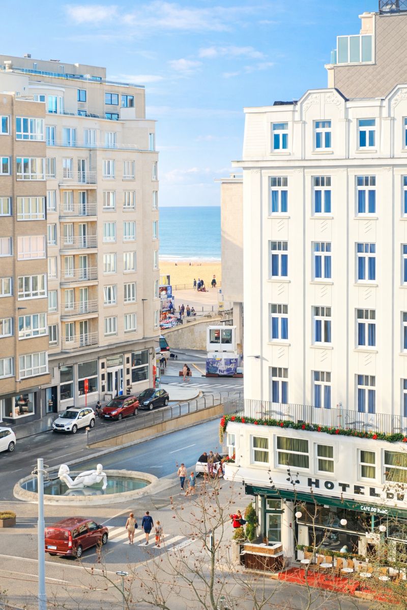 Stijlvol hoekappartement met zeezicht, licht en topligging in hartje Oostende foto 14