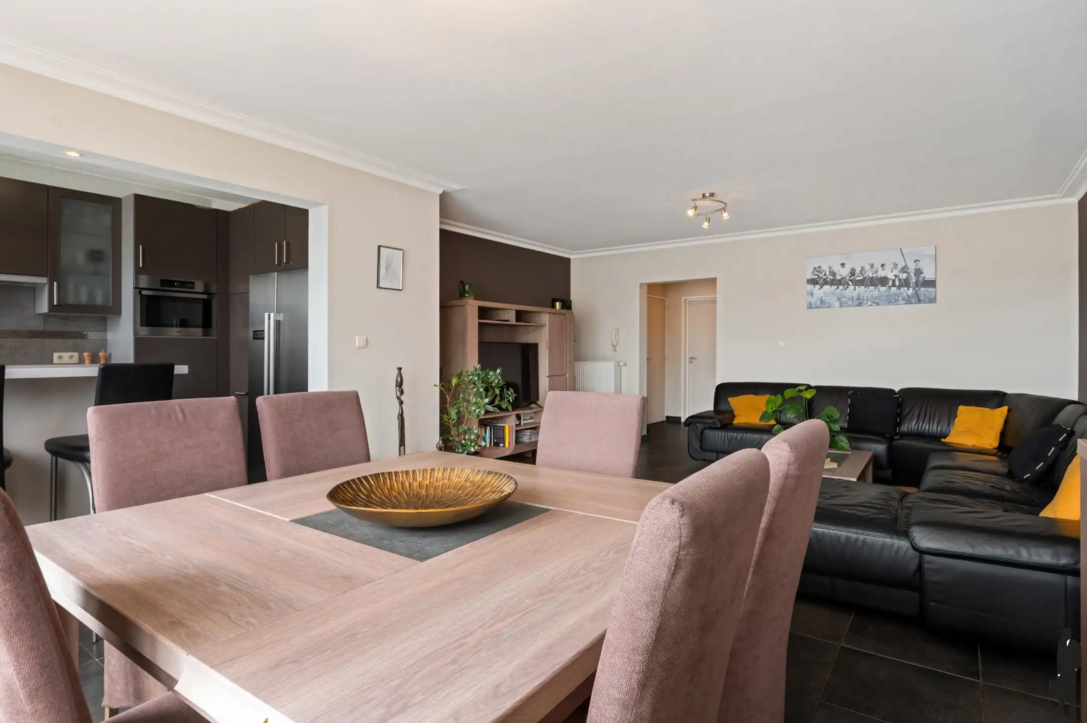 Ruim appartement met terras foto 8