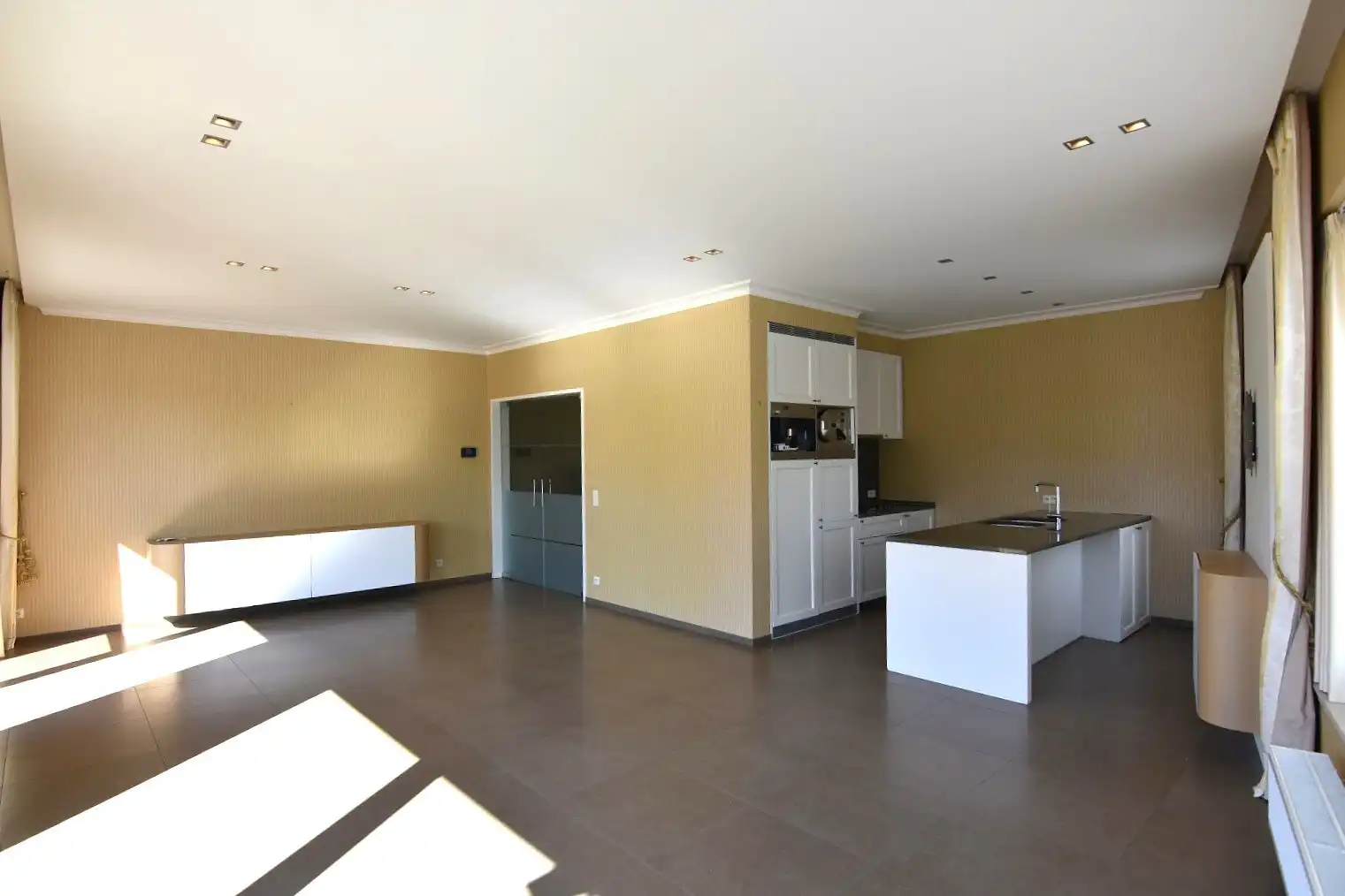 Luxe hoekappartement aan stadspark foto 2