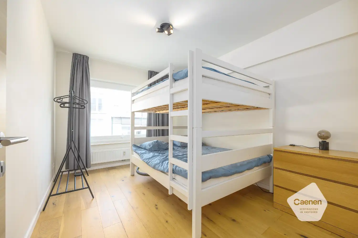 Gerenoveerd drie slaapkamer appartement op centrale ligging foto 14