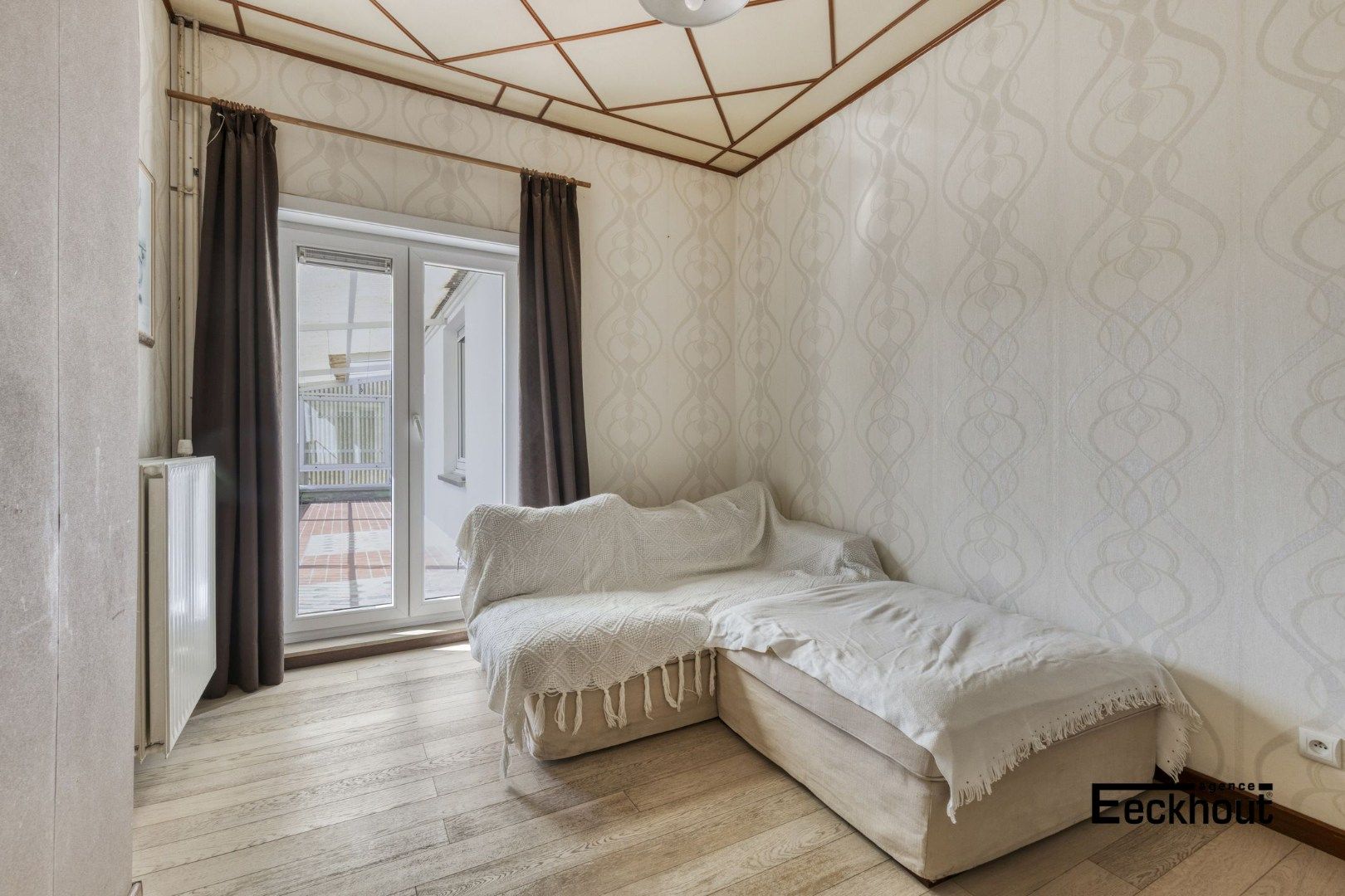 Zeer ruime woning met veel potentieel! foto 12