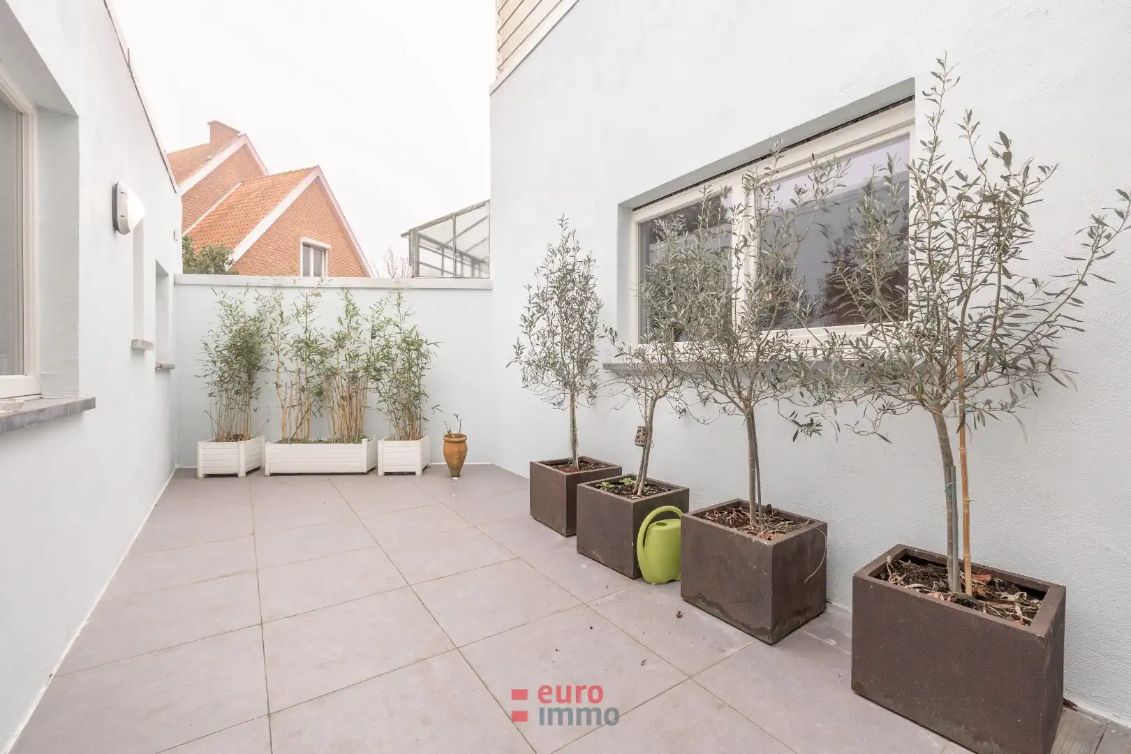 Lichtrijk gerenoveerd appartement in het hart van de stad! foto 8