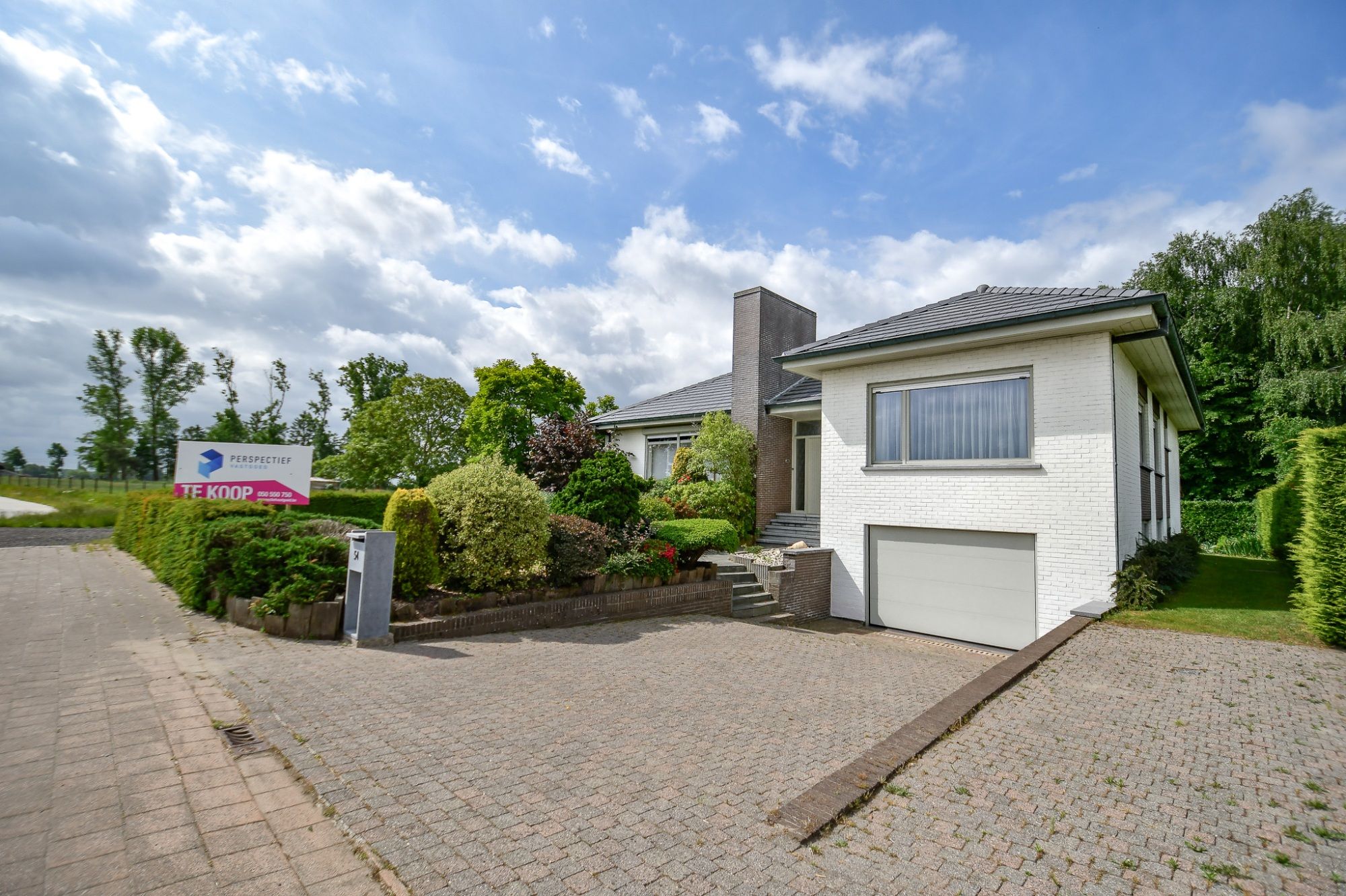 Goed onderhouden statige woning op een perceel van 970m² foto 19