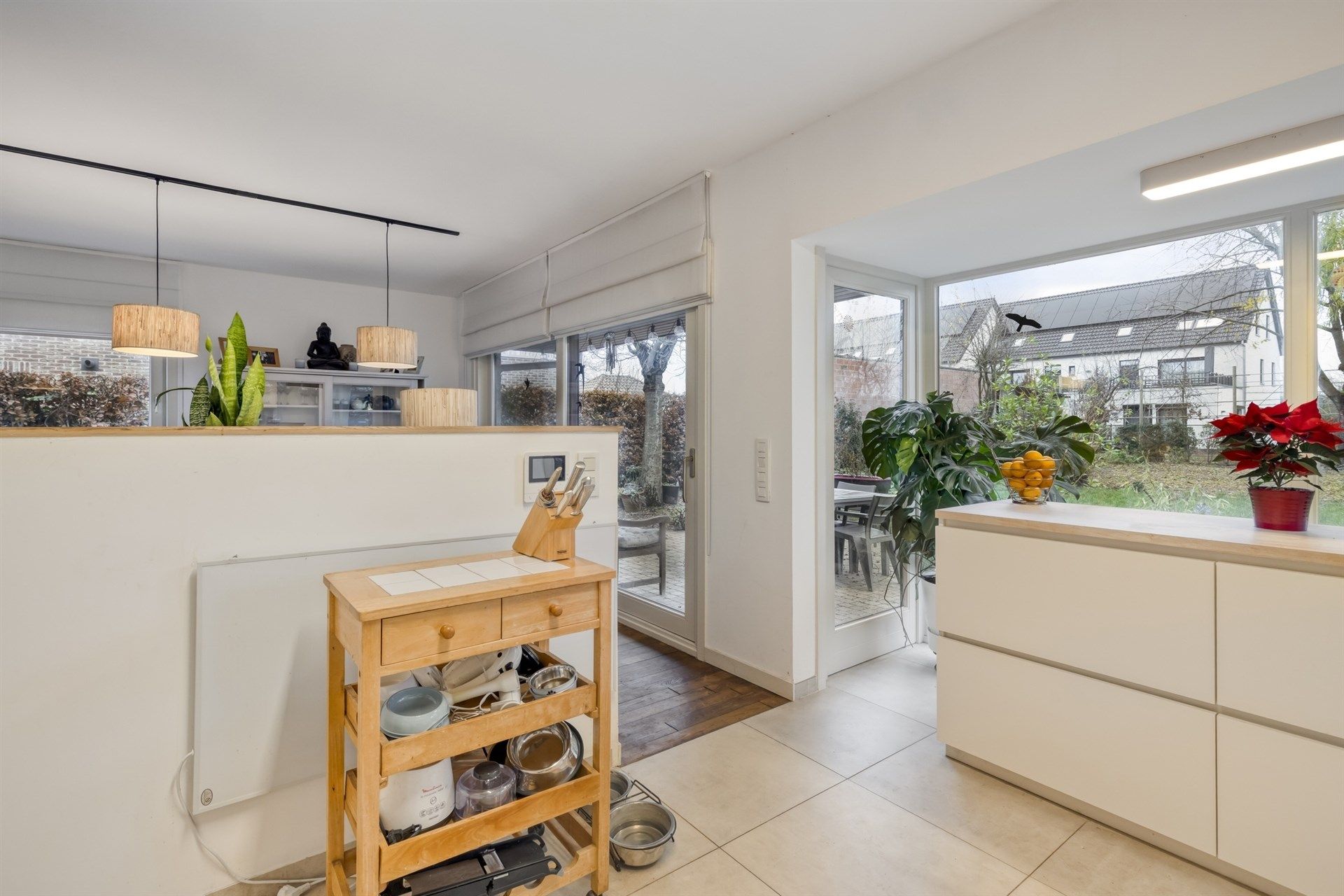 Woning met 4 slaapkamers in een rustige woonwijk foto 6