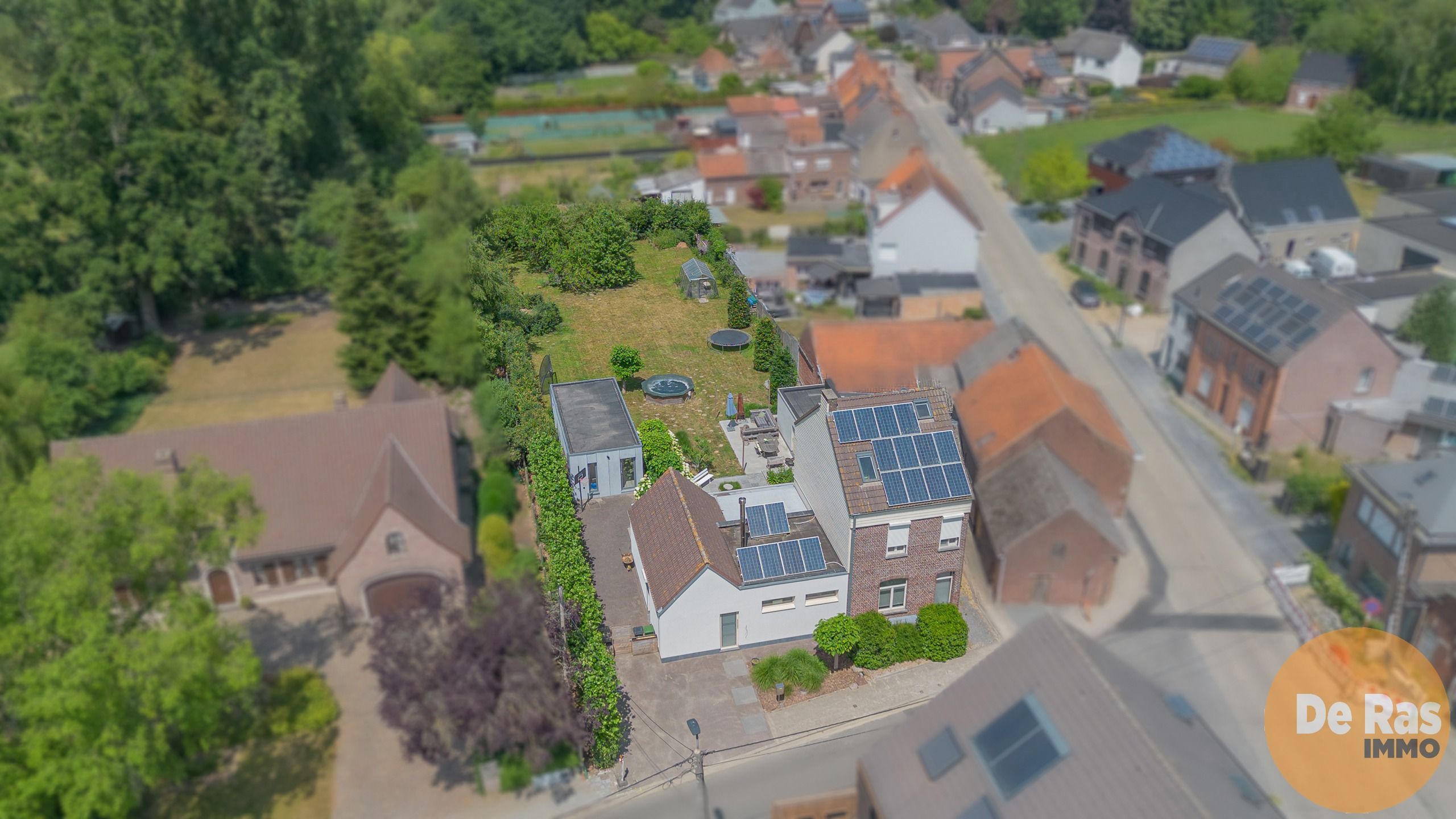 MOORSEL - Charmante woning met bijgebouw op een perceel van 15 are foto 3