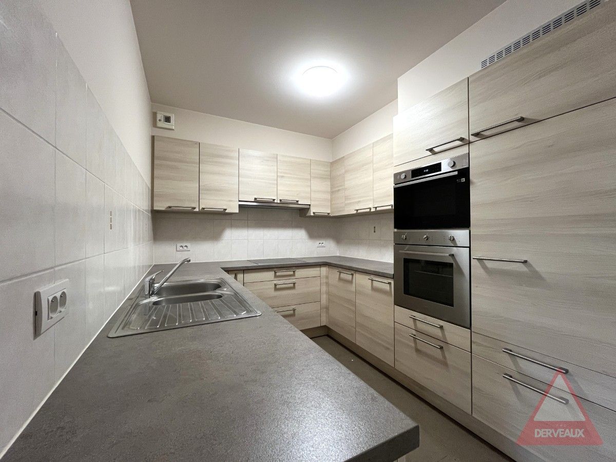 Zonnebeke – Appartement met 2 slaapkamers, garage en zicht op het kasteelpark foto 7