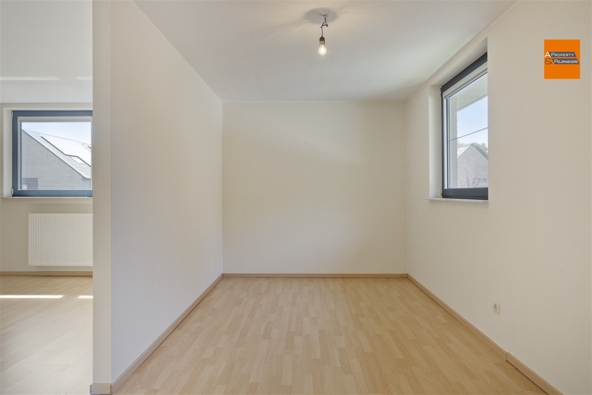 Een stijlvolle villa gelegen in een rustige straat in Kortenberg.

 foto 11