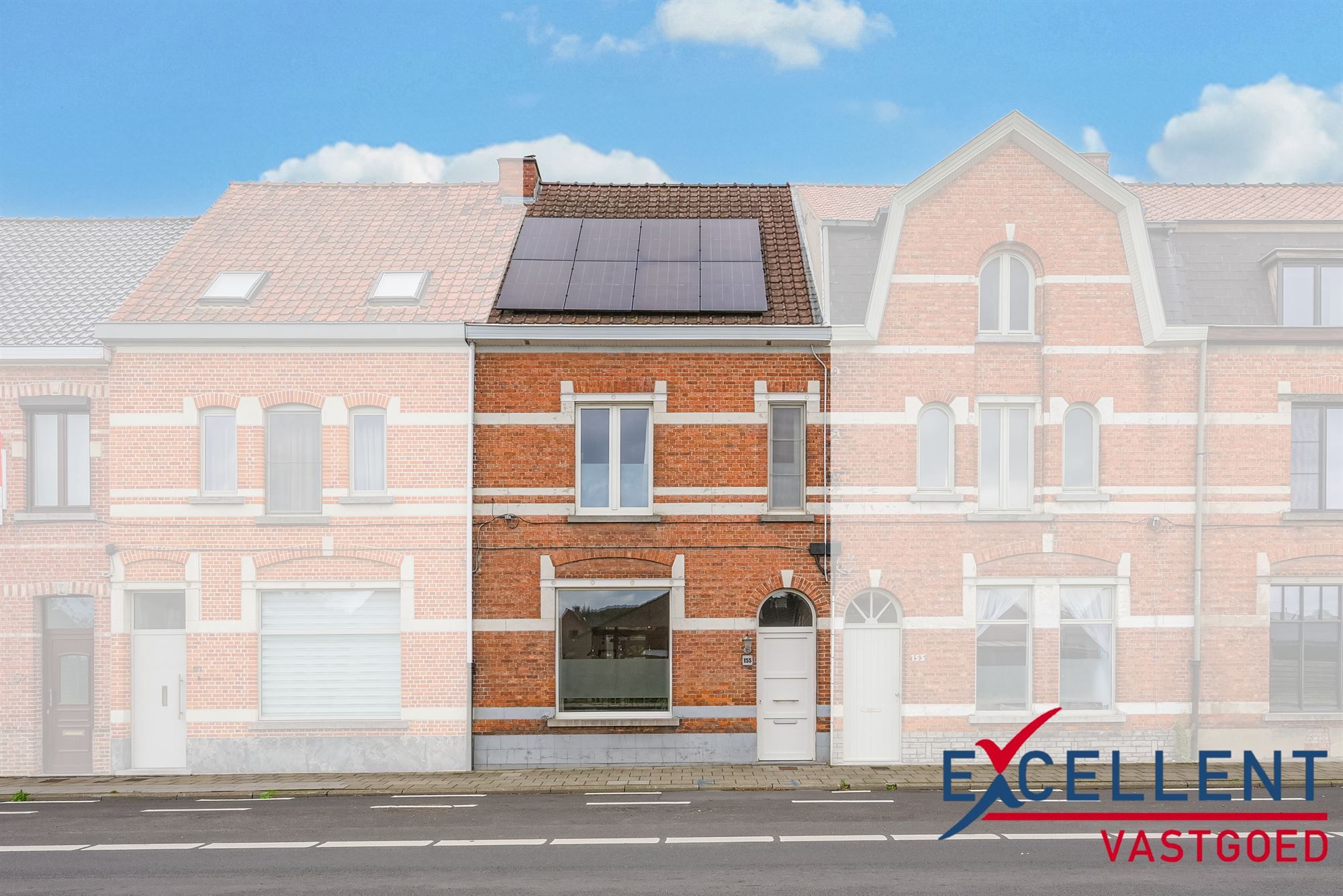 Hoofdfoto van de publicatie: Instapklare gezinswoning centrum Deinze te koop