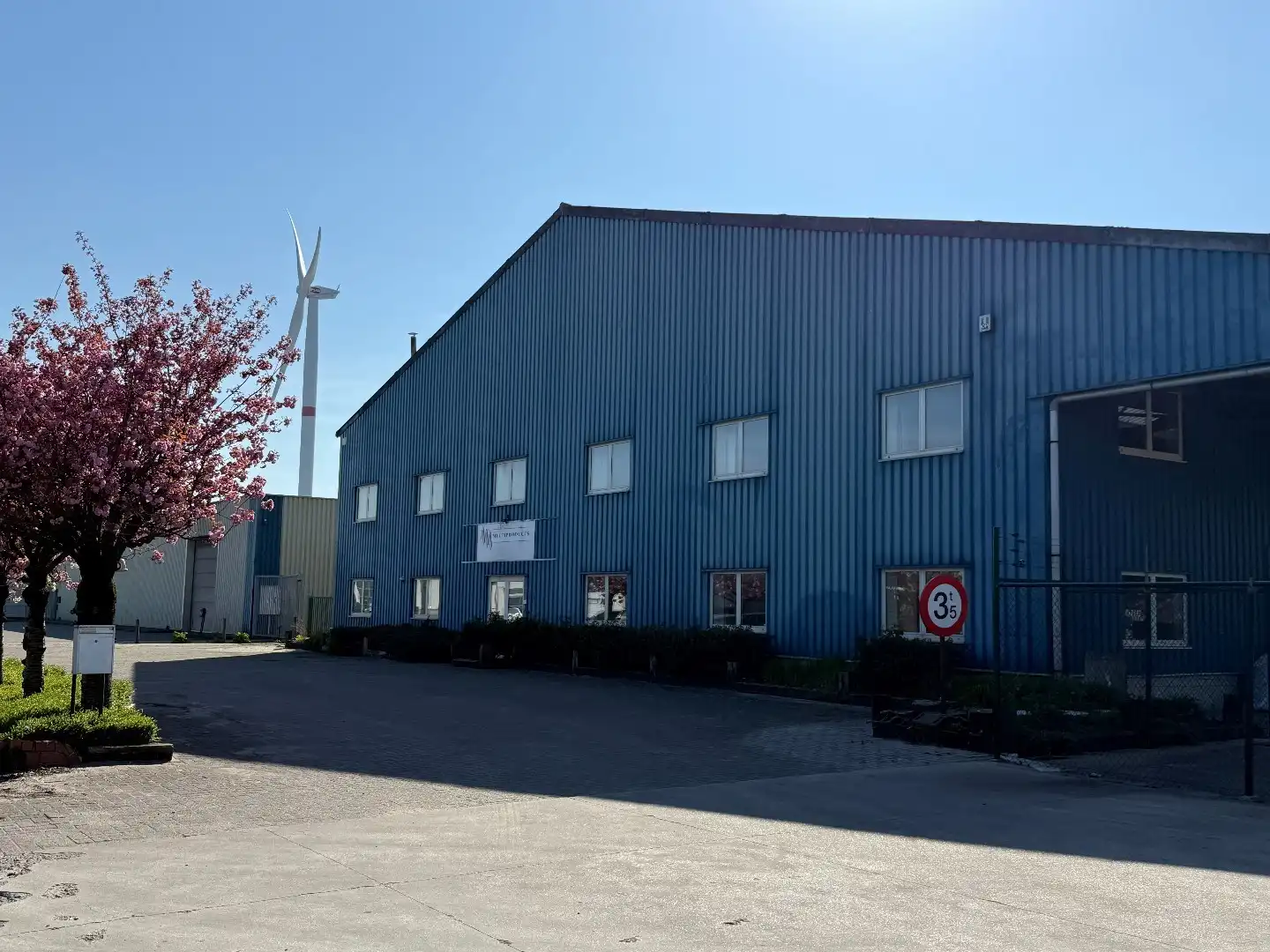 Kantoorgebouw met optie opslagfaciliteiten te Essen foto 16