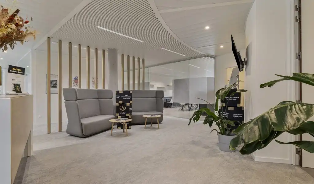 Kantoorverdiep te huur in Kowala Business Center in Gent foto 4