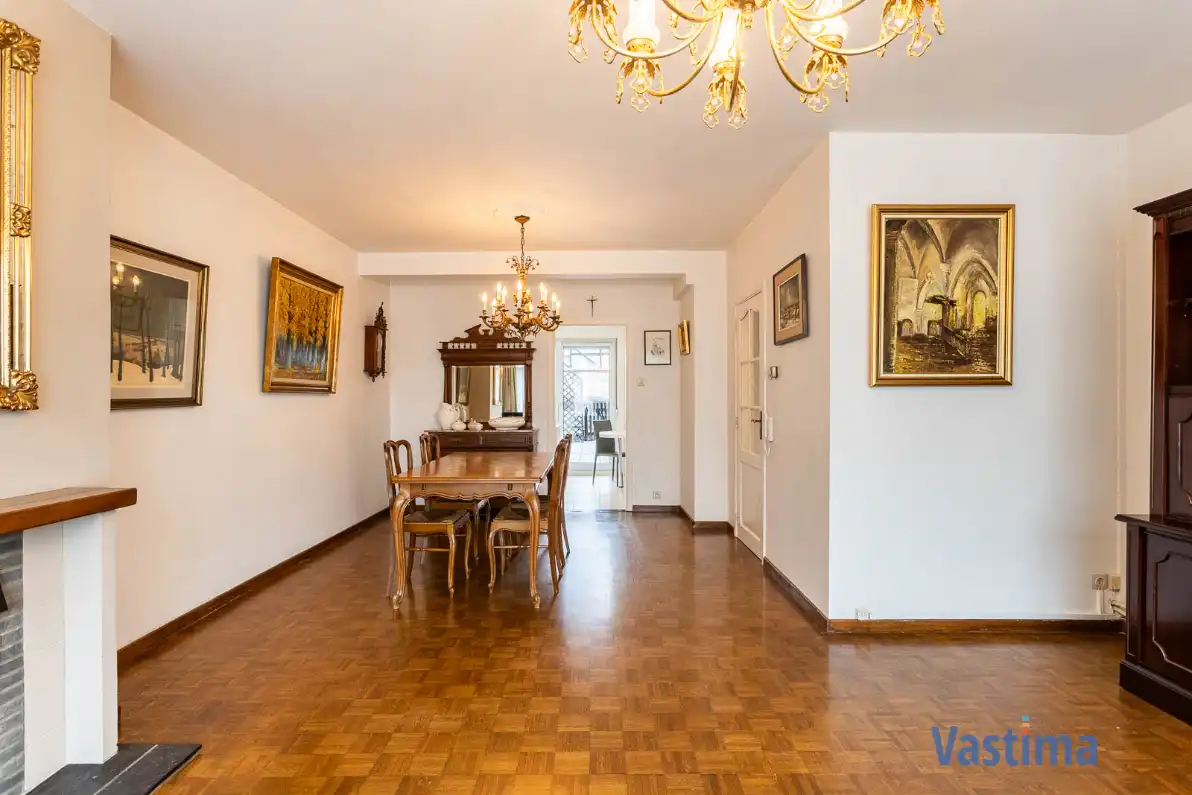 Gelijkvloers appartement met 2 slaapkamers, ruim terras en staanplaats foto 5