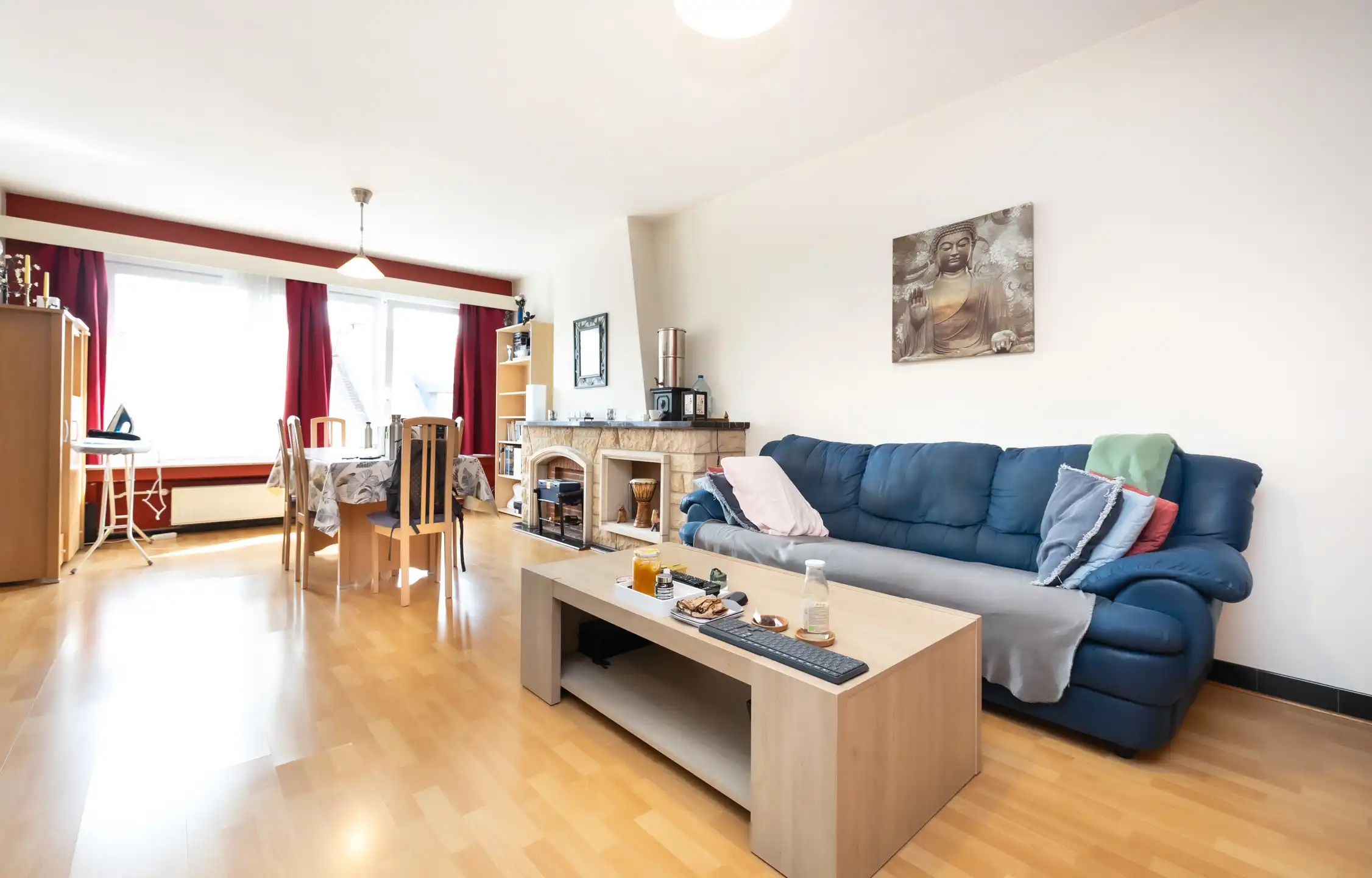 2 slaapkamer appartement ± 105m²  foto {{pictureIndex}}