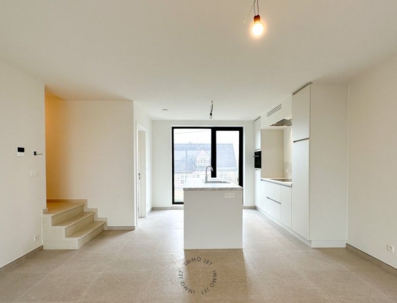 Prachtig gelegen nieuwbouw duplexappartement met drie slaapkamers, groot terras en autostaanplaats foto 8