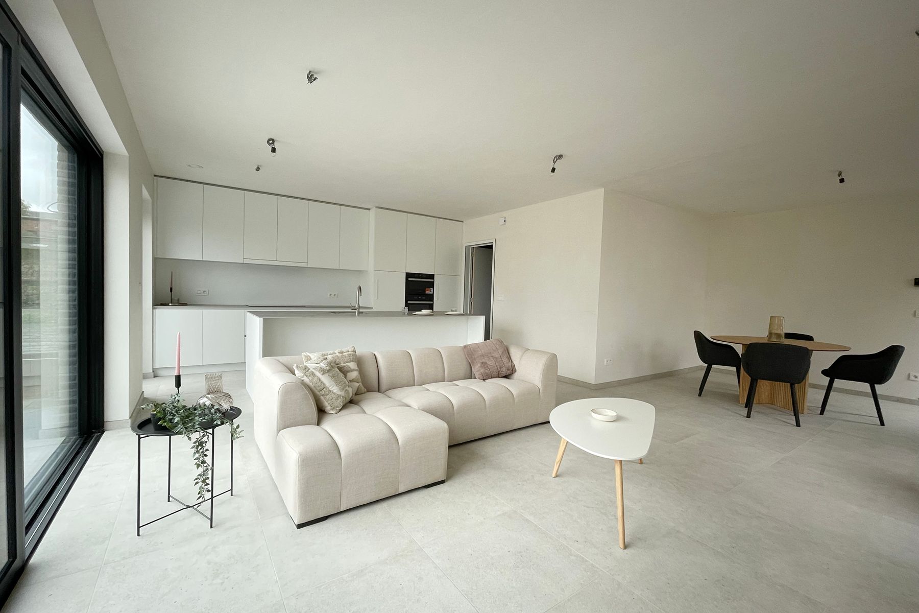 OPENDEUR OP 22/11/2025 VAN 10U TOT 12U  foto 4